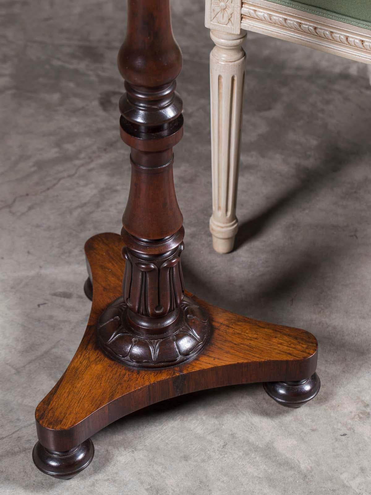 Antique English William IV Rosewood Mahogany Wine Table, circa 1835 In Excellent Condition In Houston, TX