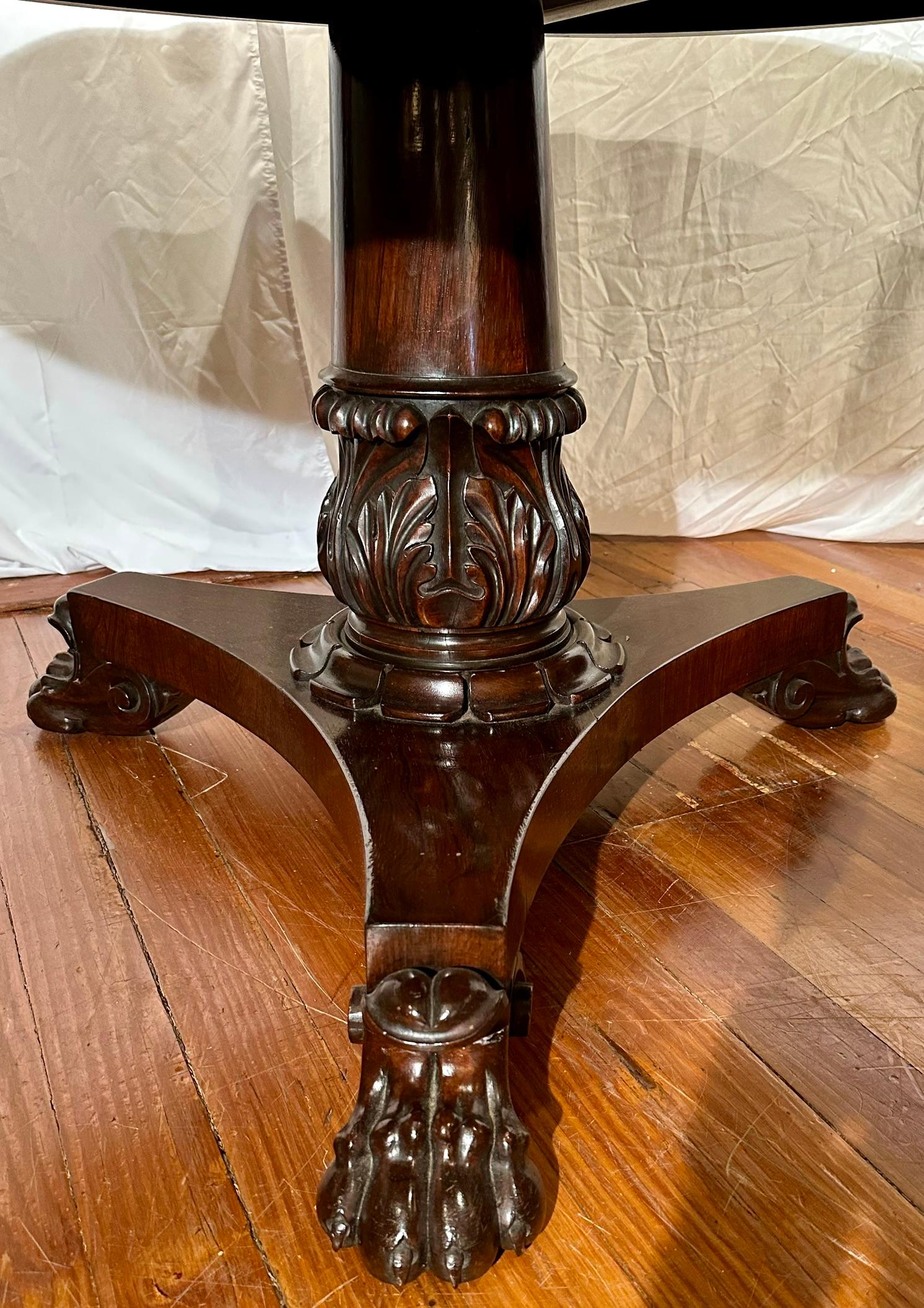 Bois de rose Ancienne table anglaise William IV en palissandre à plateau basculant, Circa 1840. en vente