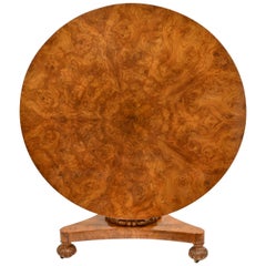 Antique table ronde de centre ou de salon William IV en loupe de frêne sur piédestal