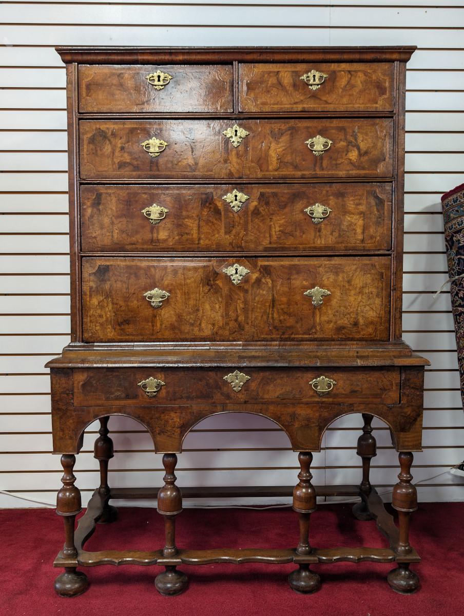 Antique English William & Mary Burl Walnut Cabinet On Stand, Late 17th Century For Sale 1