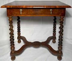 Ancienne table anglaise William & Mary à base tournée en placage d'huître, vers 1700.