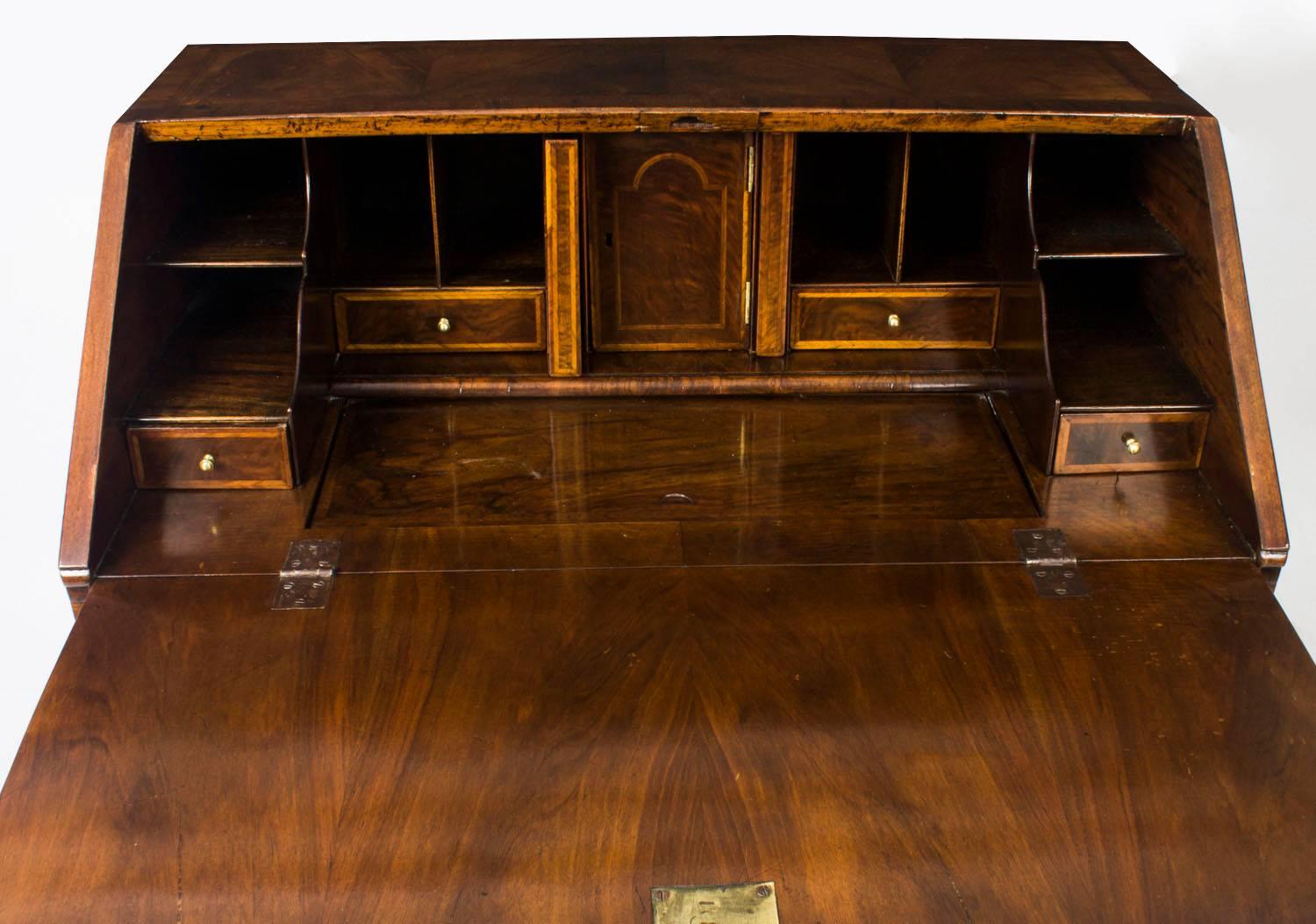 Antique English William & Mary Walnut and Feather Banded Bureau, 17th Century 8