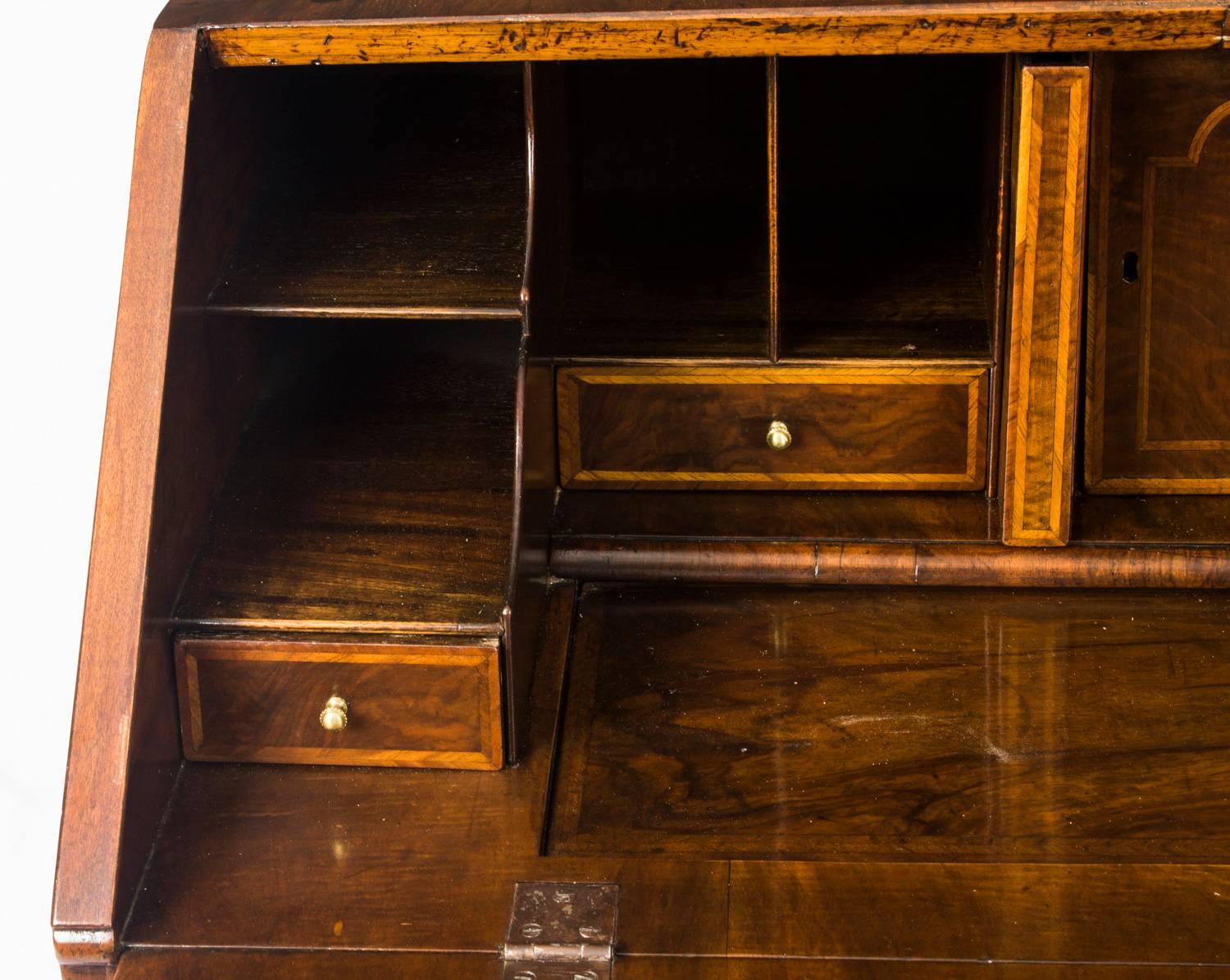 Antique English William & Mary Walnut and Feather Banded Bureau, 17th Century 9