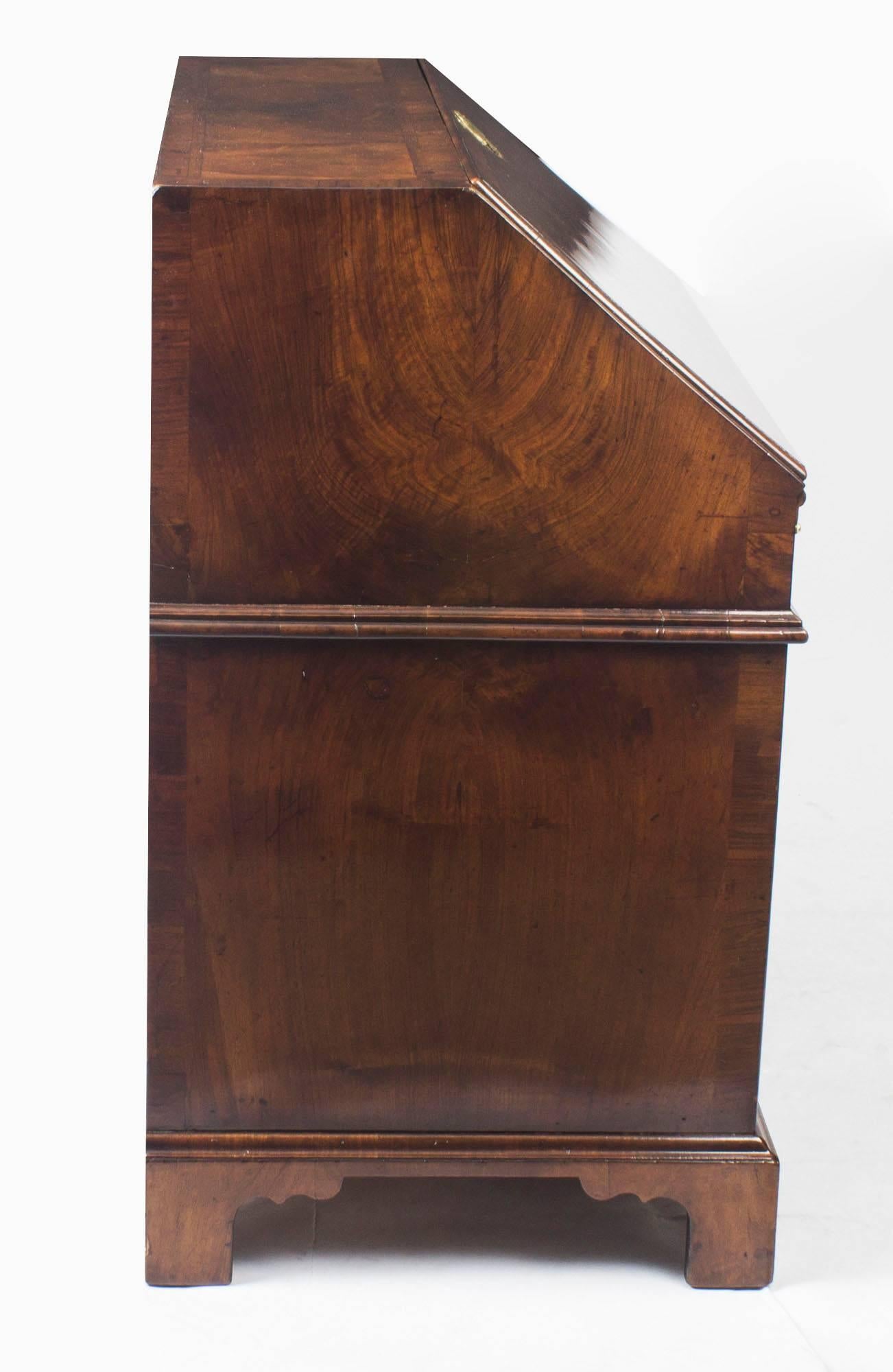 Antique English William & Mary Walnut and Feather Banded Bureau, 17th Century 13