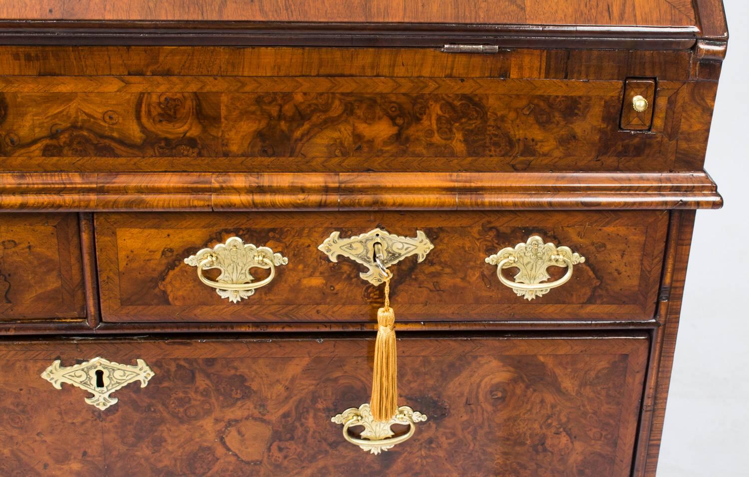 Antique English William & Mary Walnut and Feather Banded Bureau, 17th Century 2