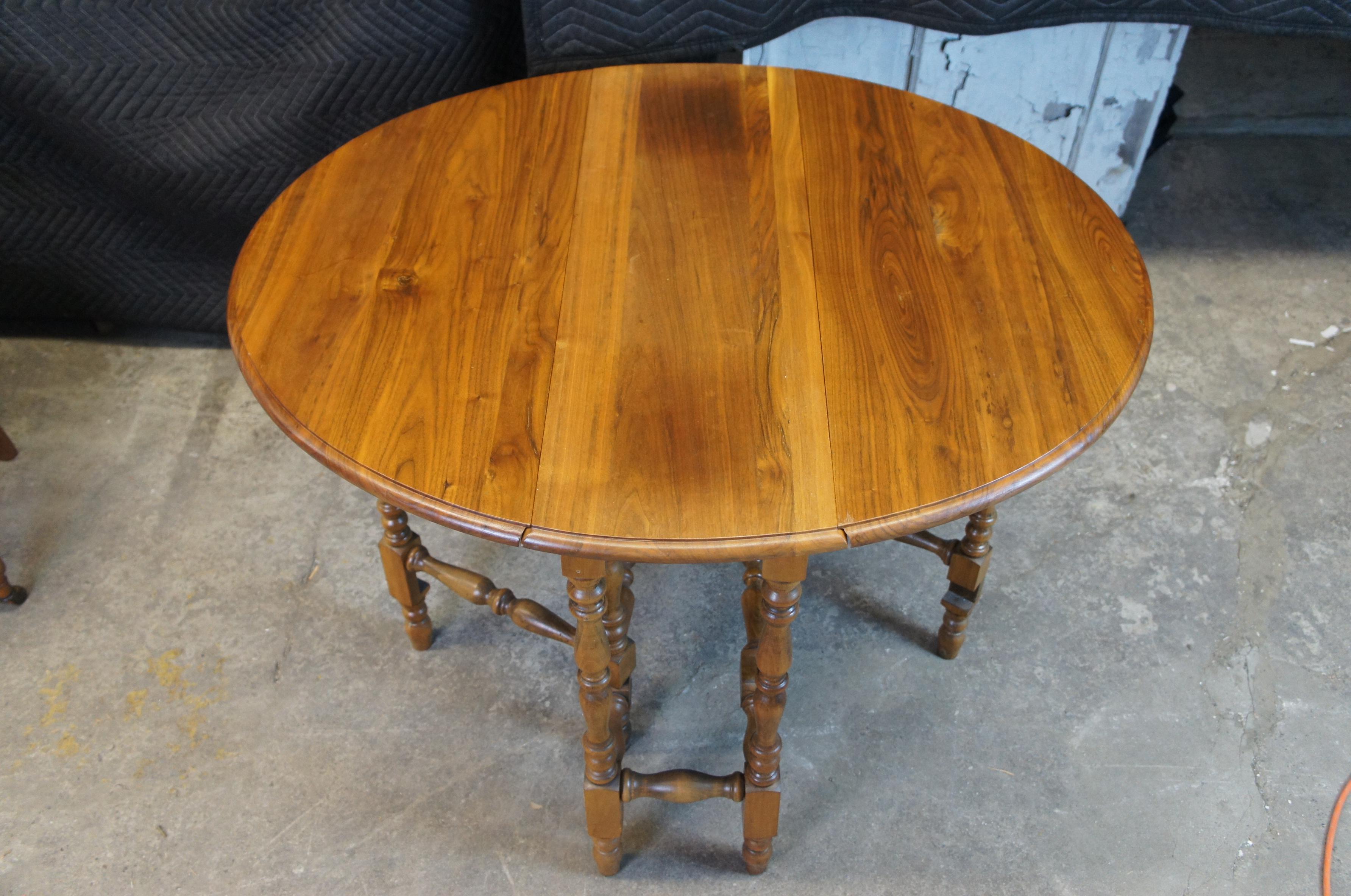 William and Mary Antique English William & Mary Walnut Oval Drop Leaf Gateleg Dining Side Table
