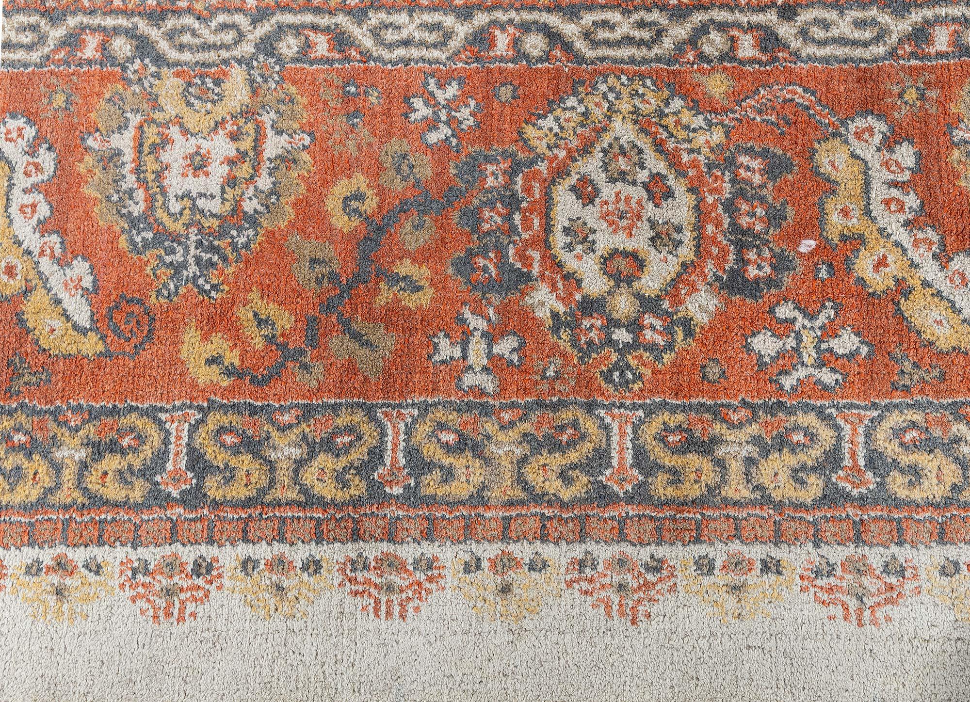 Tapis anglais ancien en laine de Wilton Doris Leslie Blau Bon état - En vente à New York, NY
