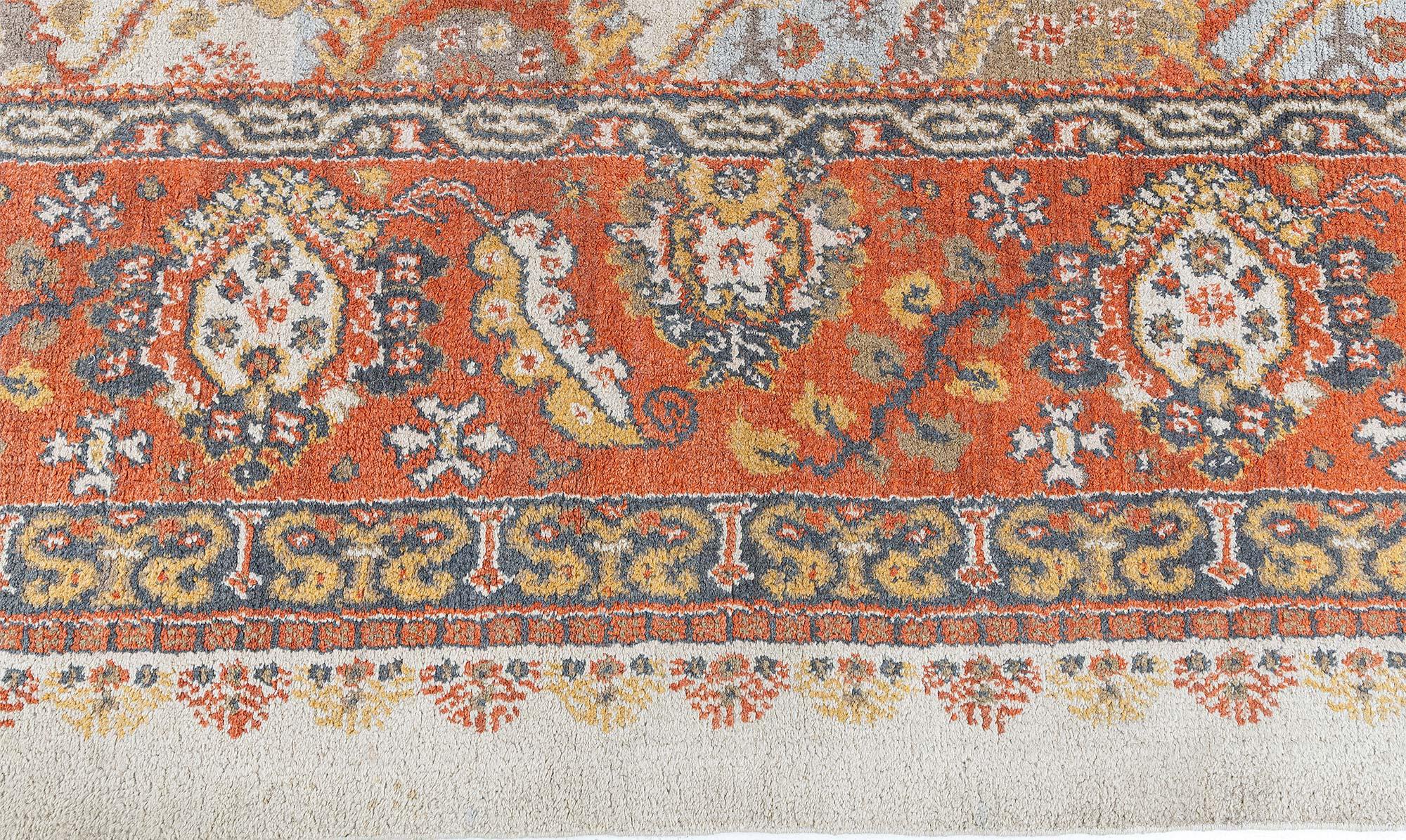 Tapis anglais ancien en laine de Wilton Doris Leslie Blau en vente 1
