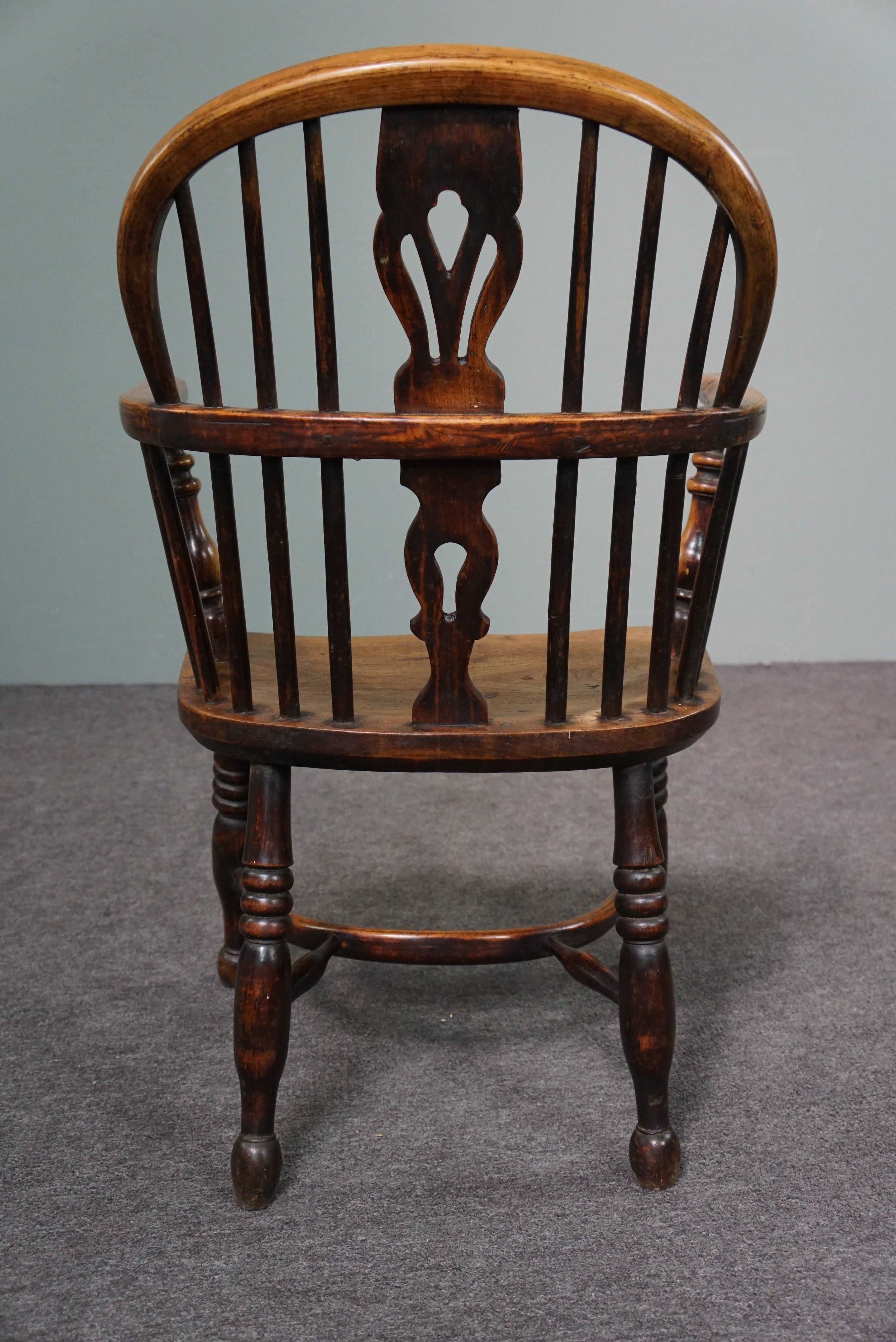 Antique English Windsor chair/armchair, low back, 18th century In Good Condition For Sale In Harderwijk, NL