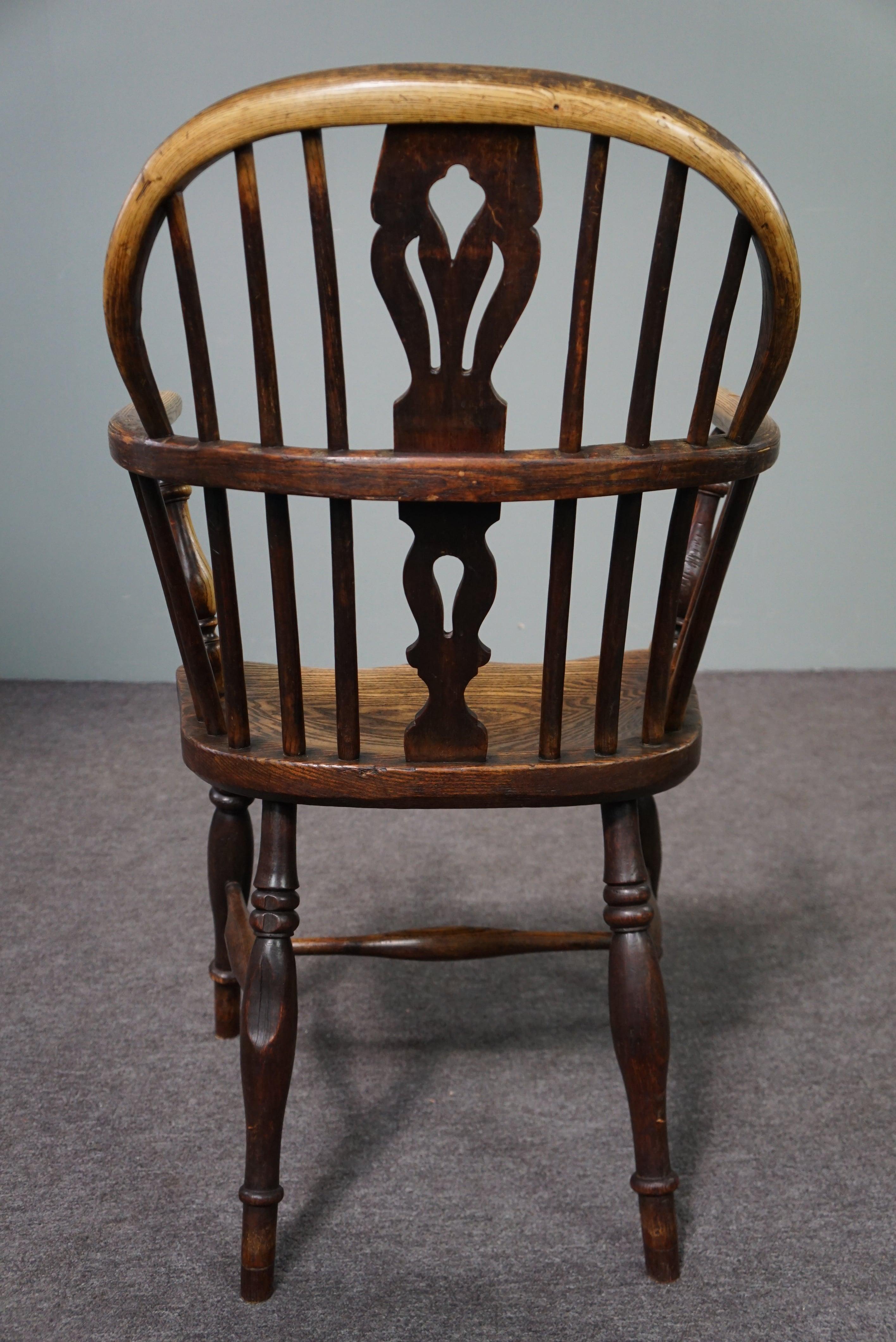 Antique English Windsor chair/armchair, low back, 18th century In Good Condition For Sale In Harderwijk, NL
