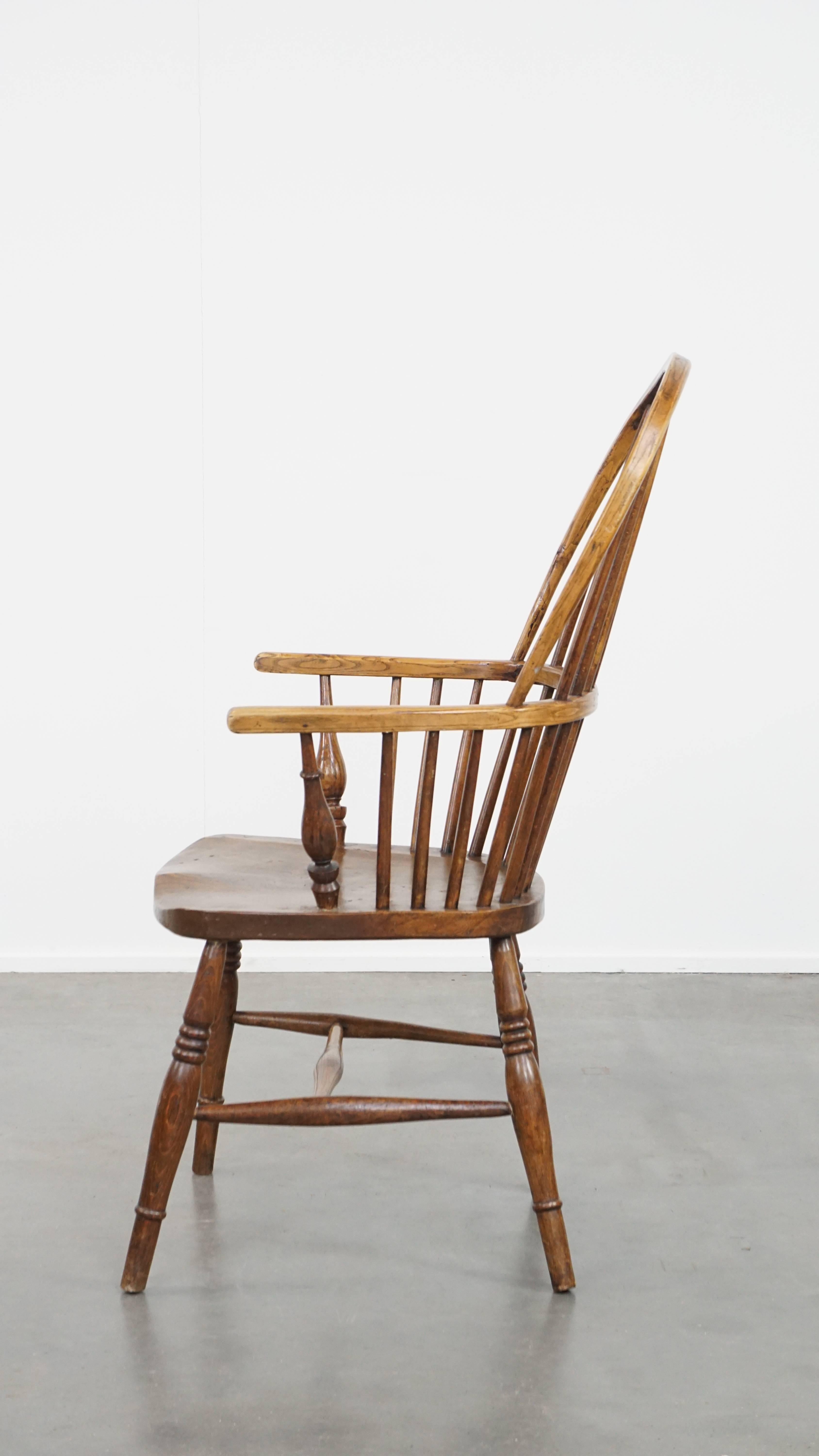 Silla Windsor inglesa antigua del siglo XIX de olmo en Bastante bueno estado para la venta en Harderwijk, NL