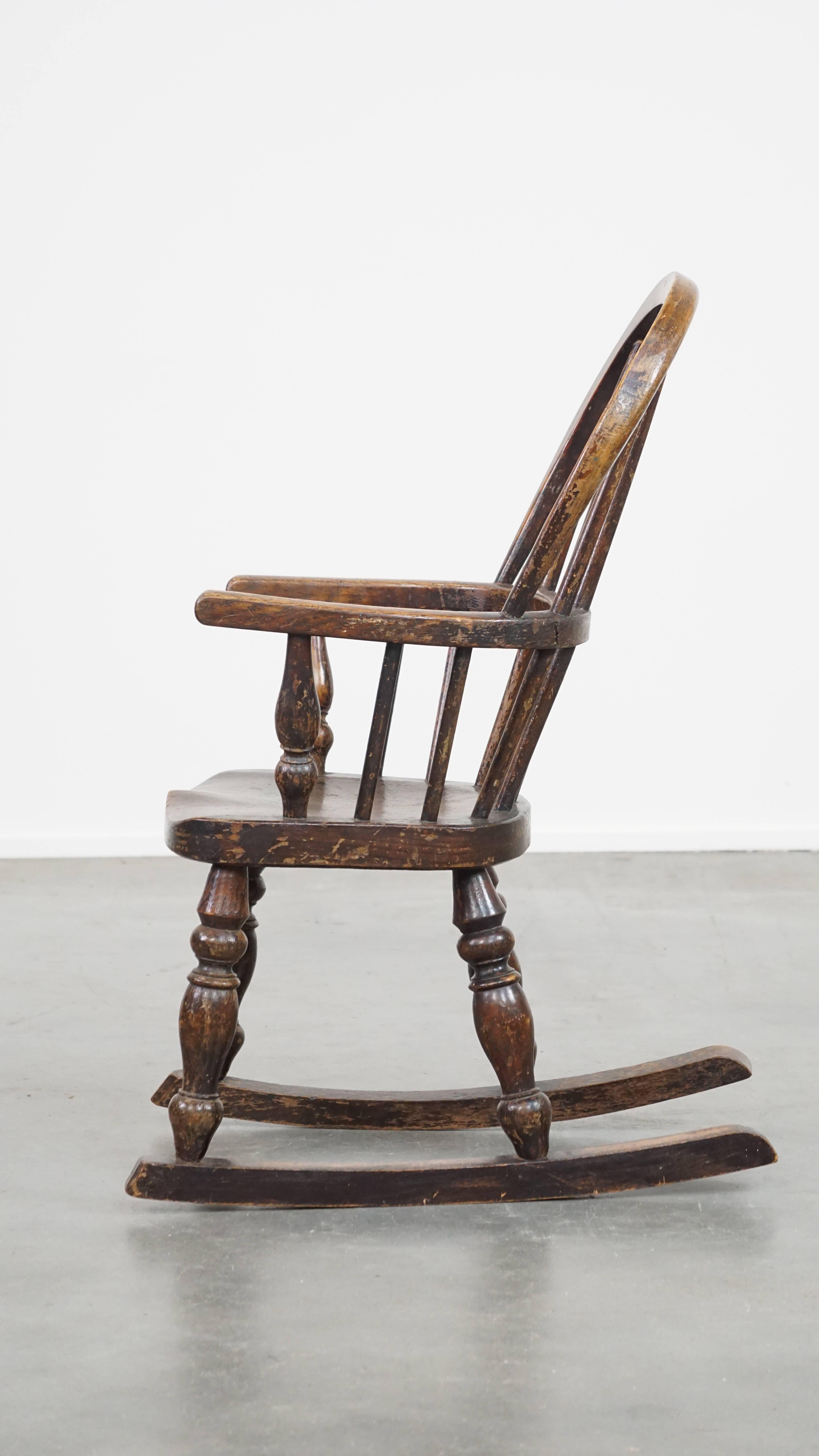 19th Century Antique English Windsor children's rocking chair from the early 19th century For Sale