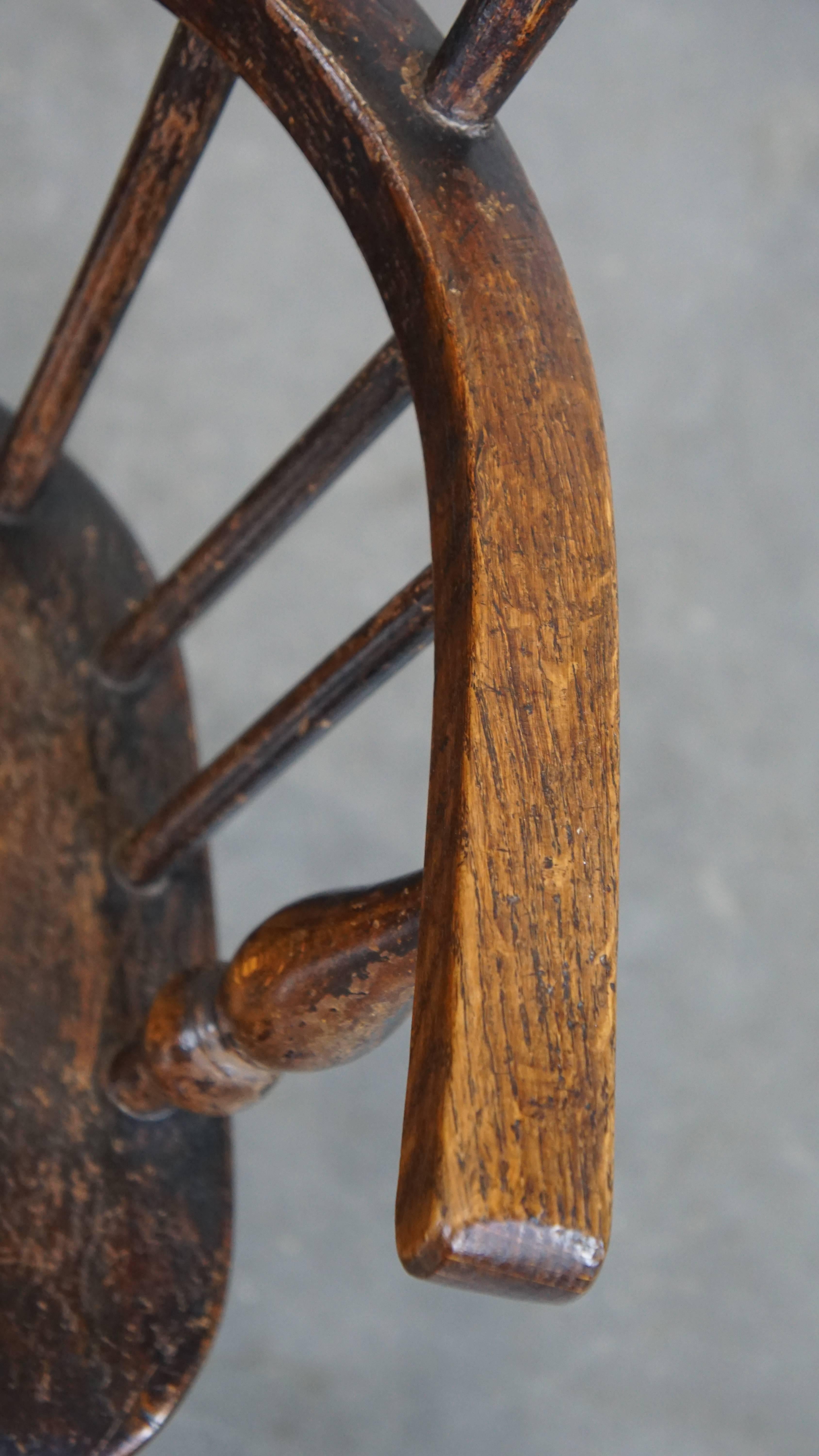 Antique English Windsor children's rocking chair from the early 19th century For Sale 2
