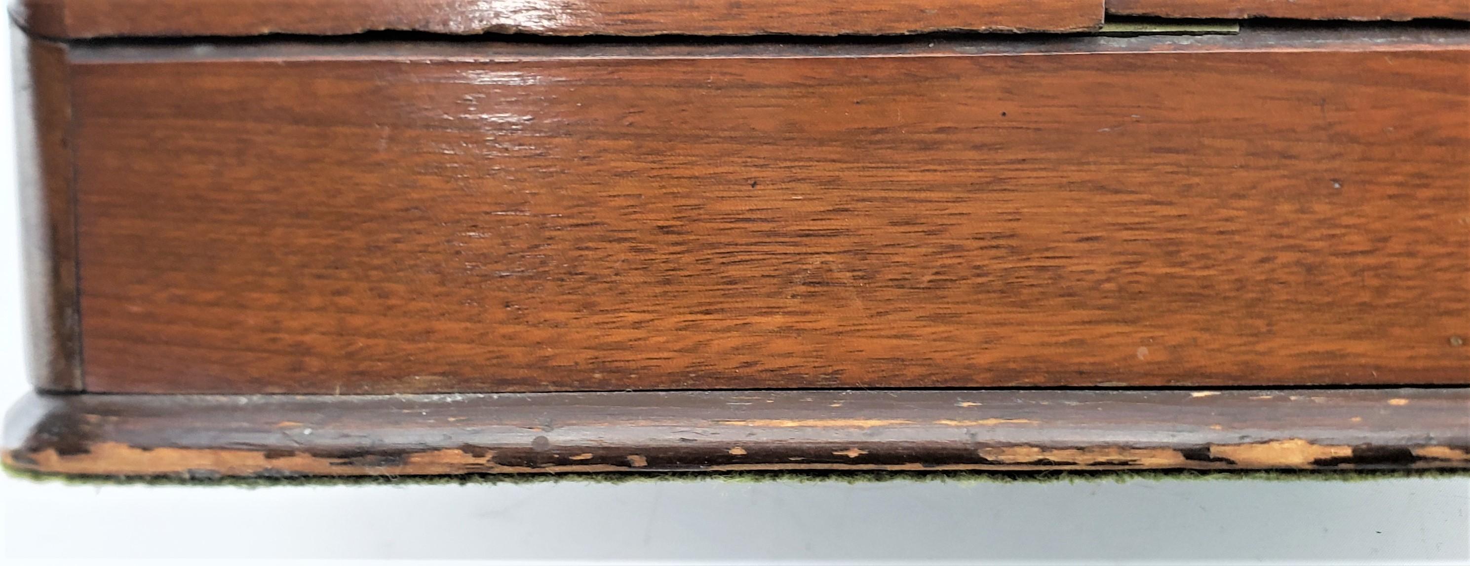 Antiker englischer Lap-Schreibtisch und Dokumentenschachtel aus Holz und Messing im Angebot 8