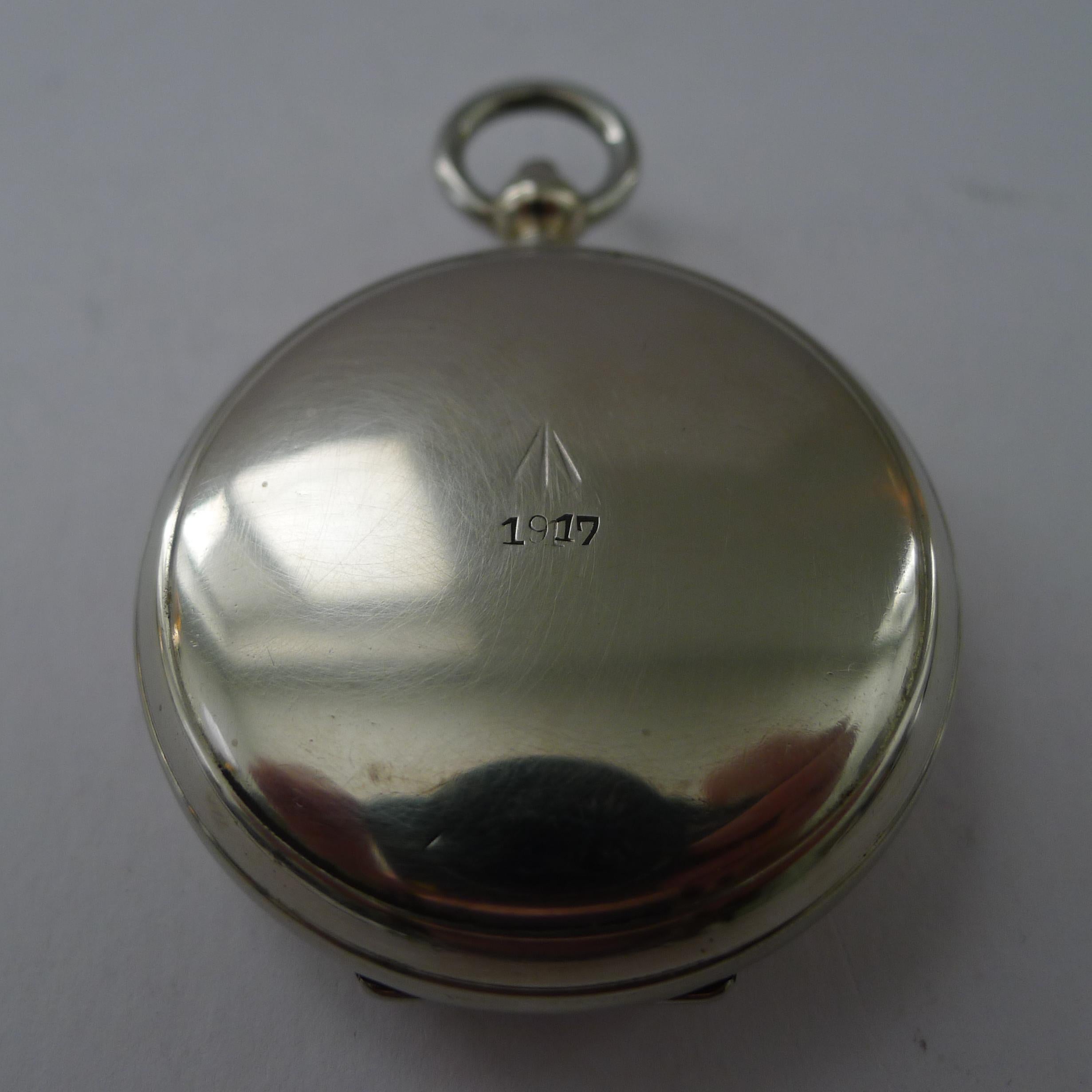 British Antique English WW1 Military Issued Compass - 1917 For Sale