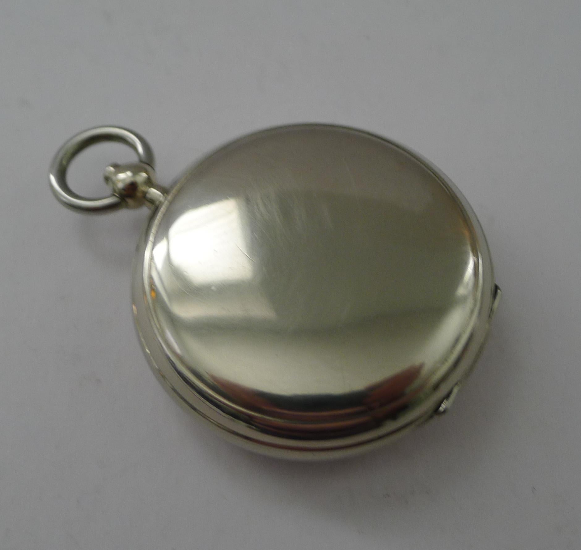 Nickel Antique English WW1 Military Issued Compass - 1917 For Sale