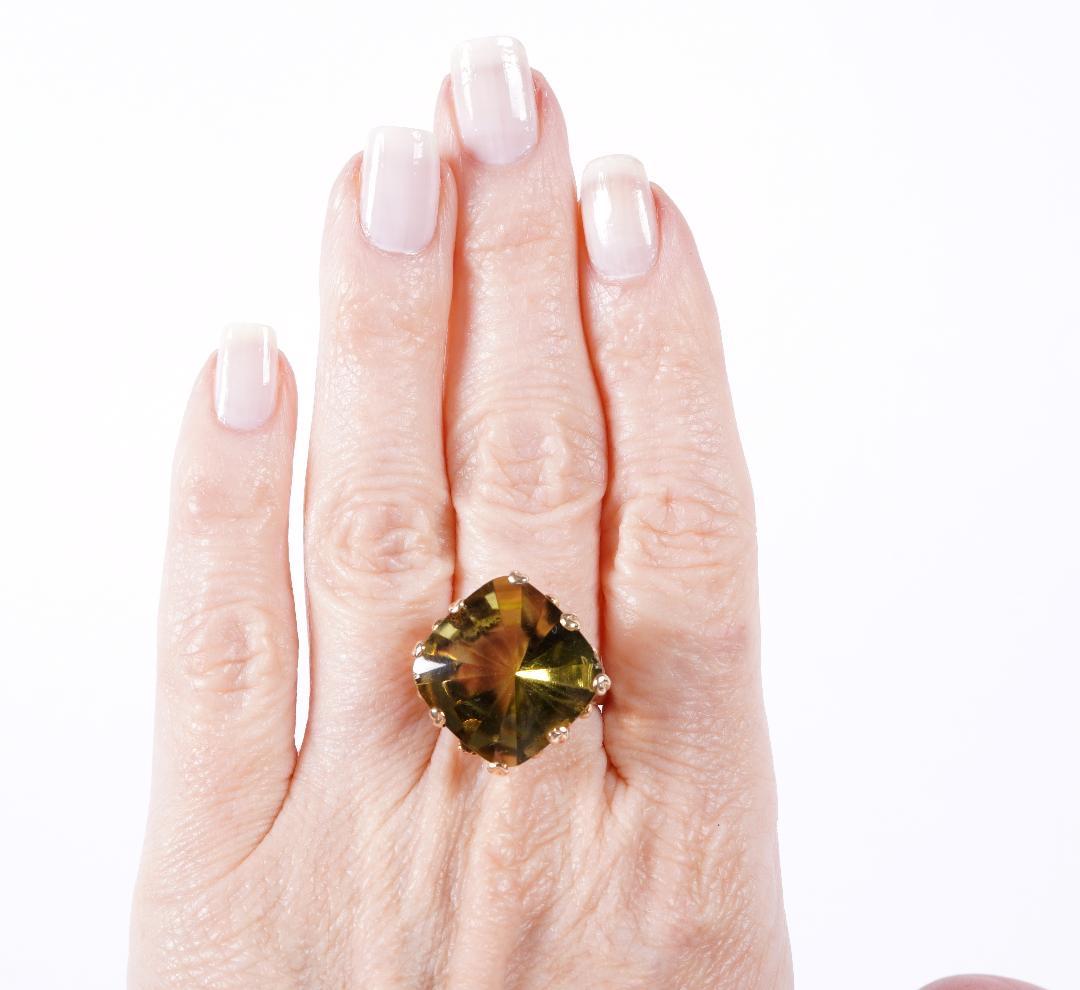 Antique English Yellow Gold Citrine Ring, Size 8 For Sale 7