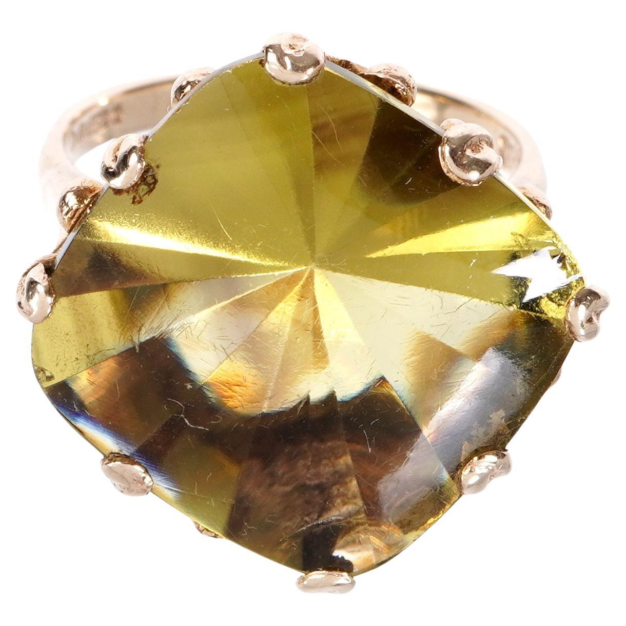 Contemporary Antique English Yellow Gold Citrine Ring, Size 8 For Sale