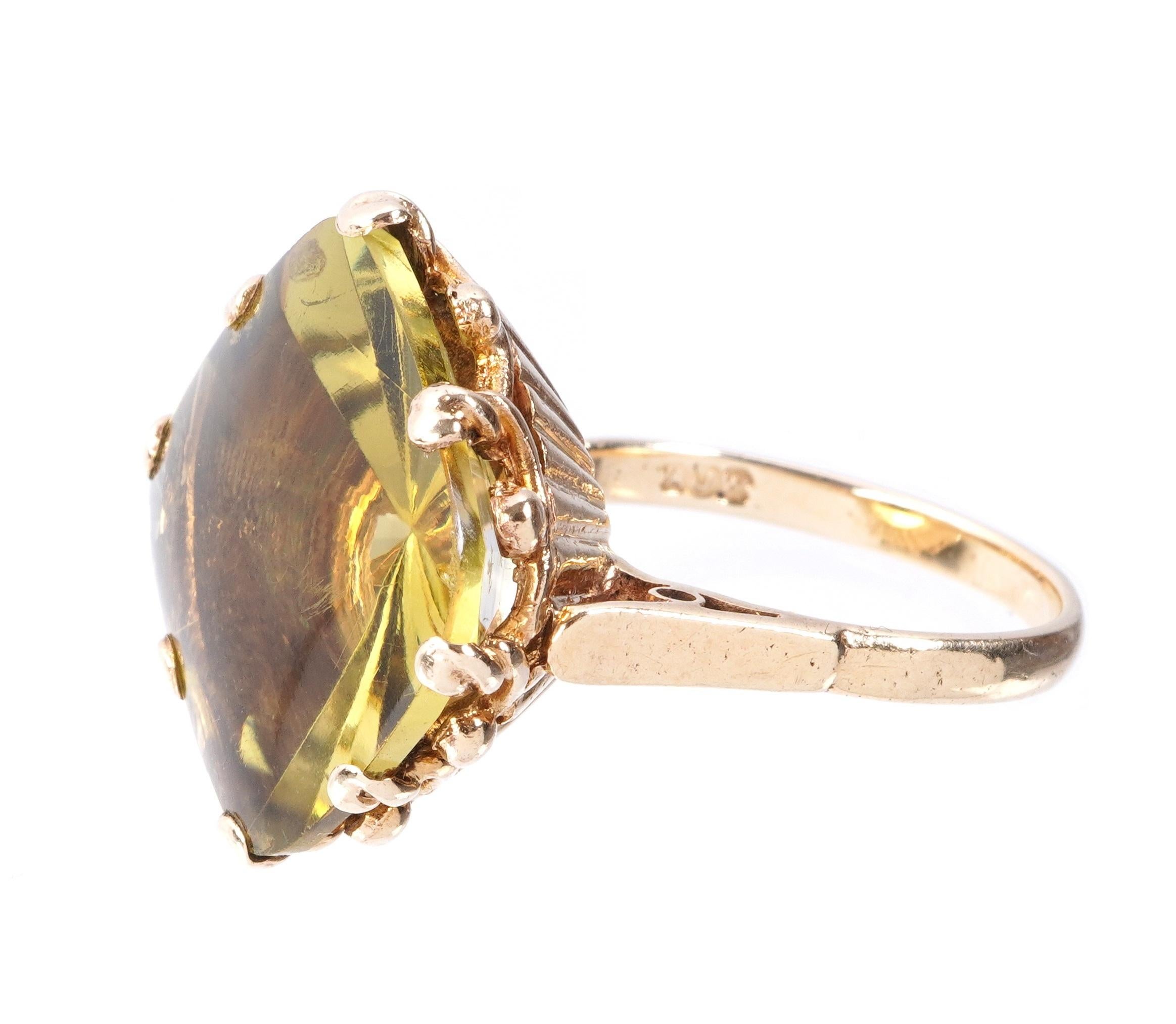 Antique English Yellow Gold Citrine Ring, Size 8 In Good Condition For Sale In Bradenton, FL