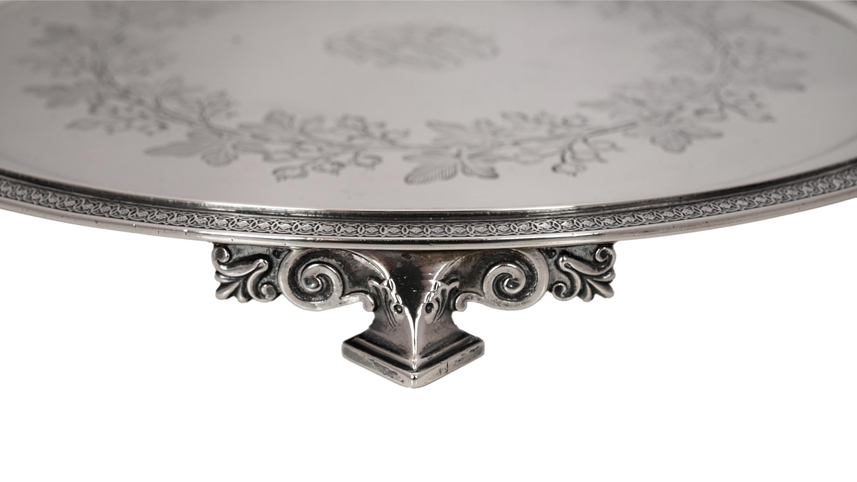 Antique Sterling Silver Graved Tiffany & Co Footed Salver Tray New York 1870 en vente 6