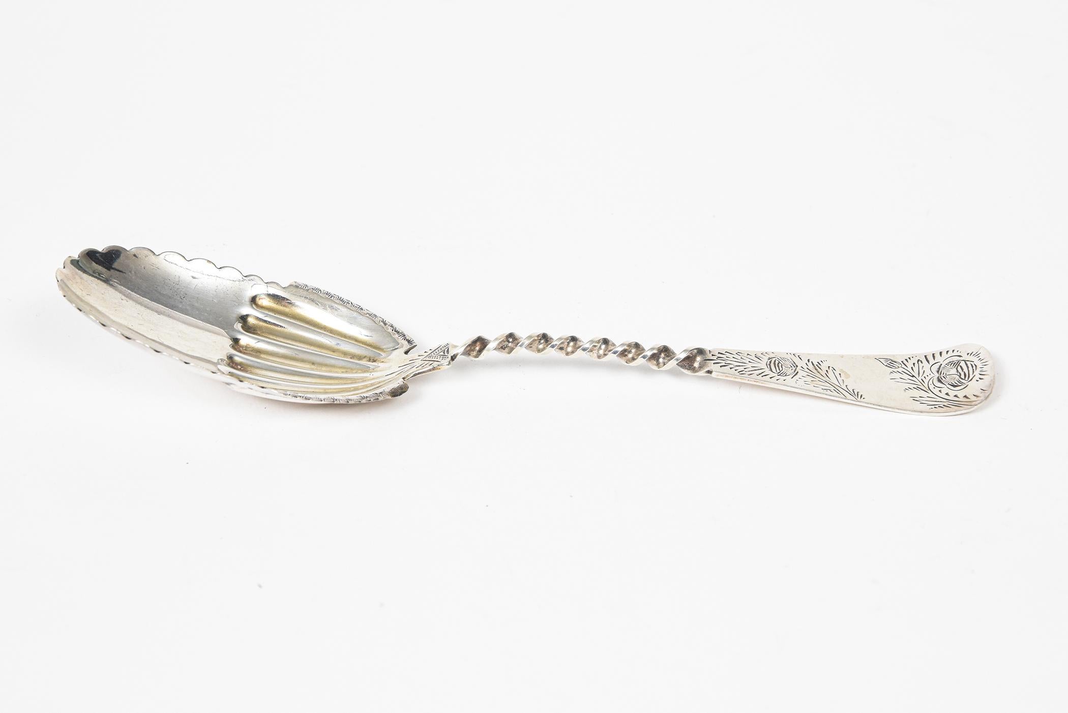 spoon with ridges