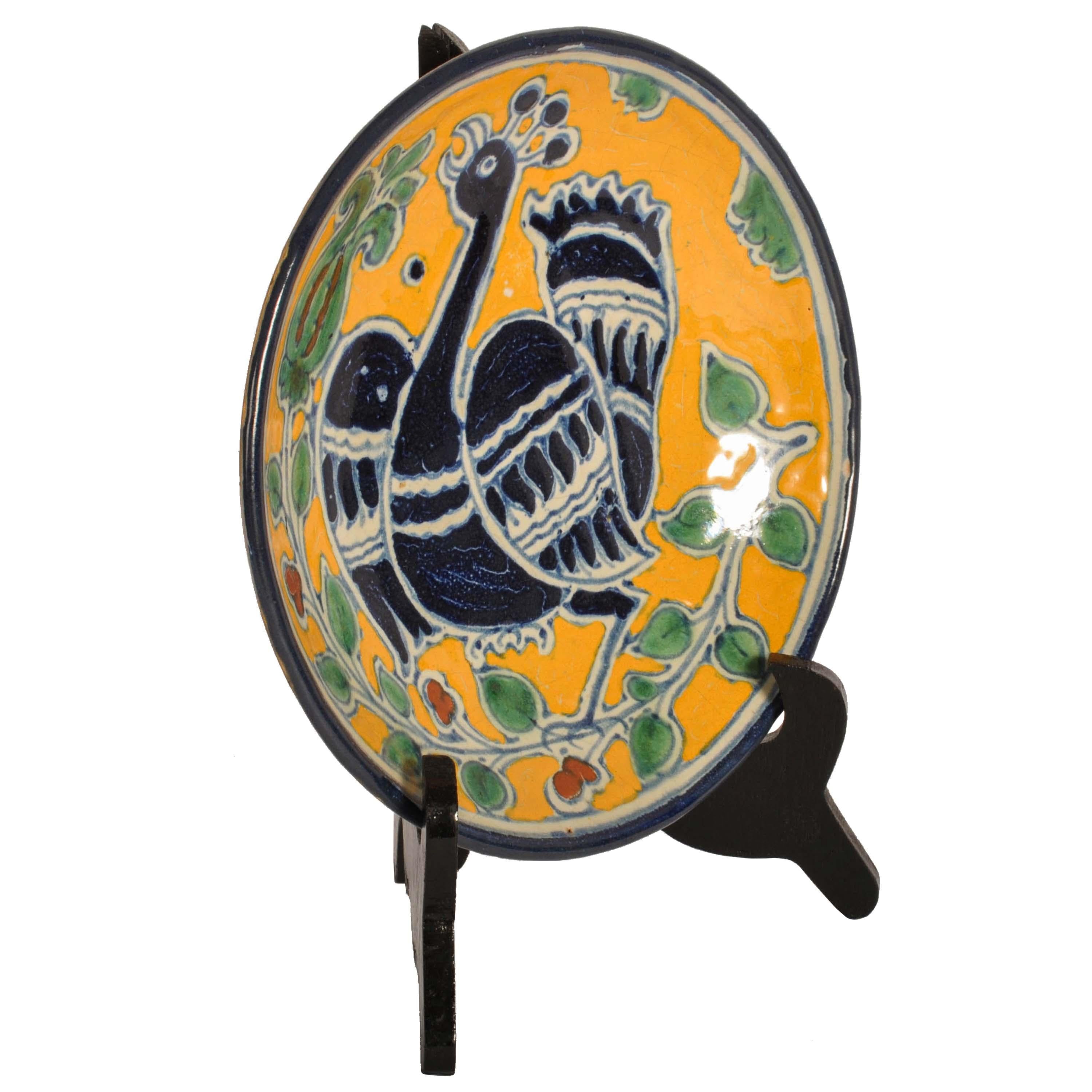 Antique Enrique Ventosa Talavera Poblano Tin-Glazed Pottery Charger Mexico 1910 In Good Condition In Portland, OR