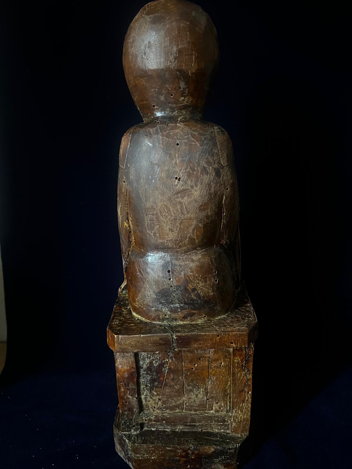 Antique French Romanesque 12th century Enthroned Madonna and Child Madera en venta
