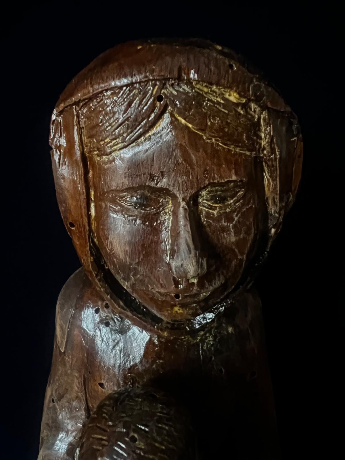 Antique French Romanesque 12th century Enthroned Madonna and Child en venta 1