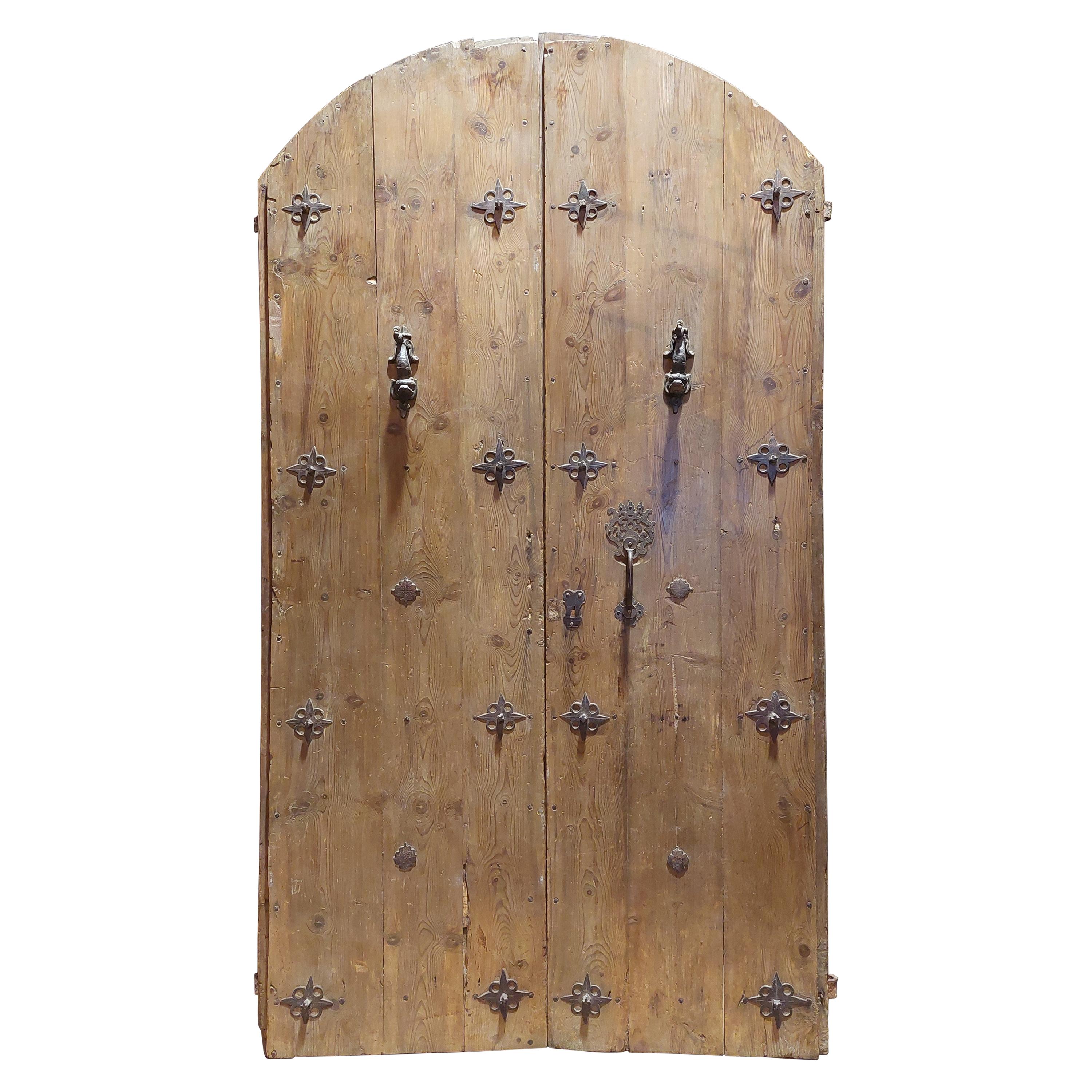 Antique Entrance Door in Larch, Rounded with Original Irons and Studs, '700