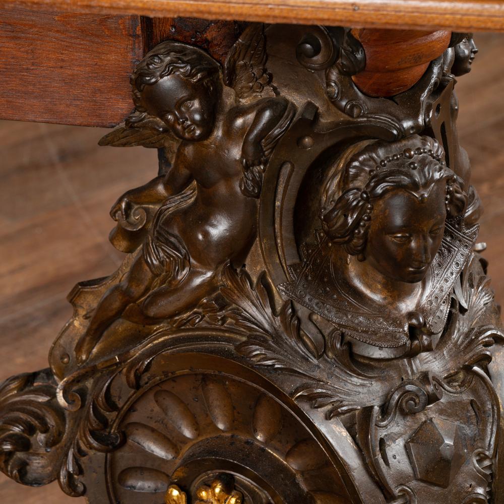 Antico tavolo da ingresso con piano intarsiato e gambe in bronzo, Italia, 1860-1880 ca. In condizioni buone in vendita a Round Top, TX