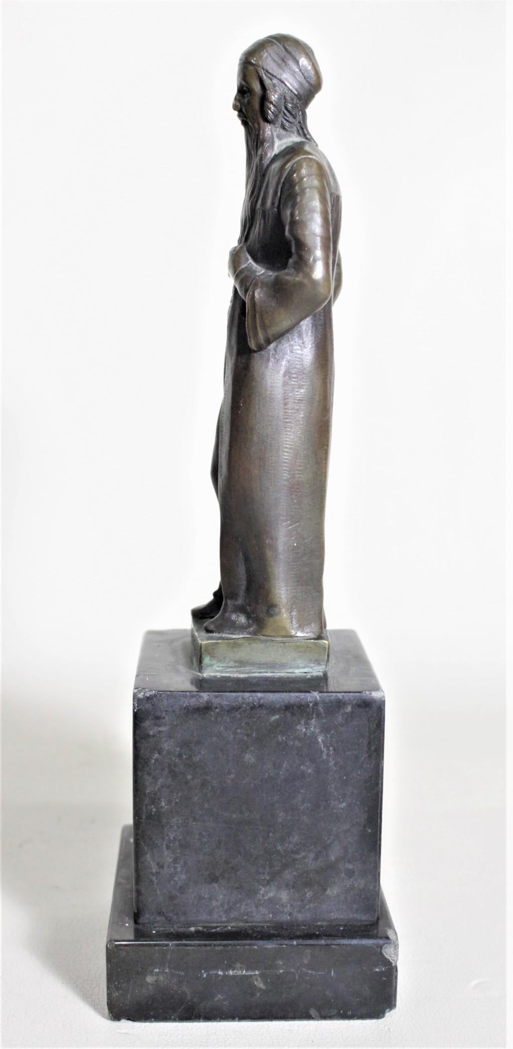 XX secolo Antica scultura in bronzo patinato di Ernest Beck raffigurante 'Nathan' su base di marmo nero in vendita