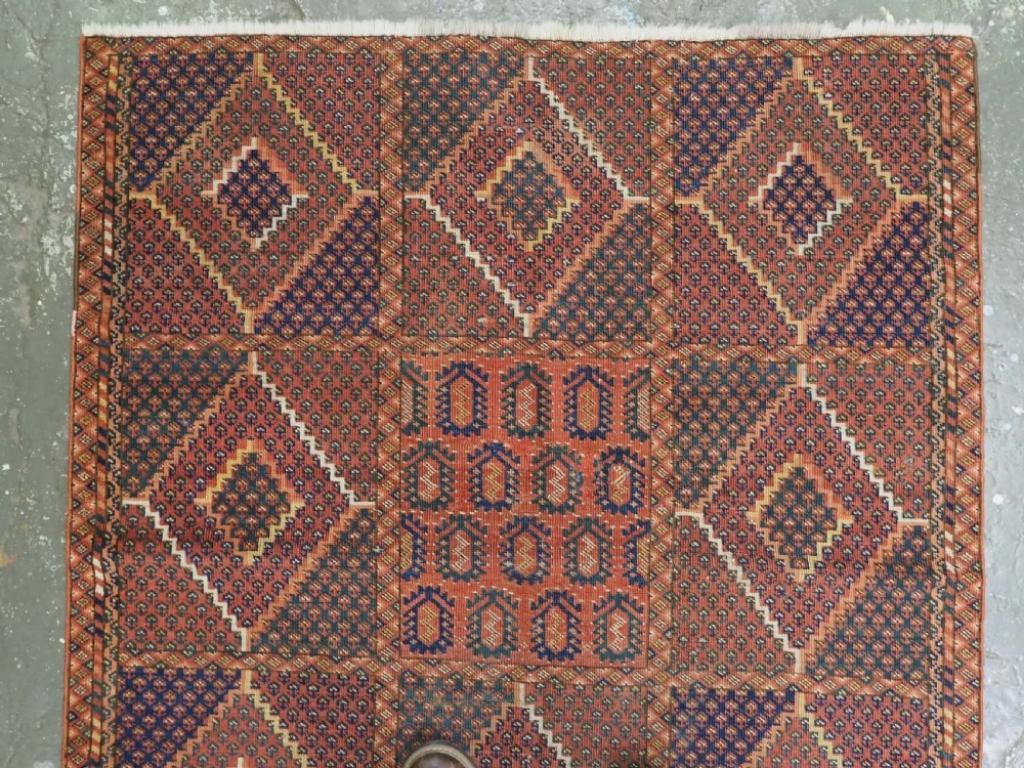 Antiker türkischer Ersari Beshir Turkmen-Teppich in kleiner Größe, seltenes Design, um 1870 (Turkmenisch) im Angebot