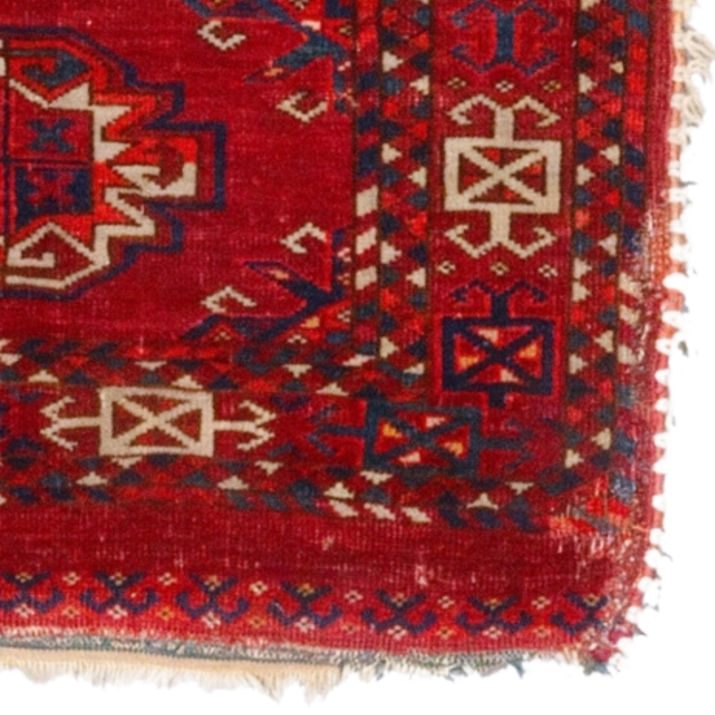 Antique Ersari Chuval - Middle Of The 19th Century Turkmen Ersari Chuval For Sale 1