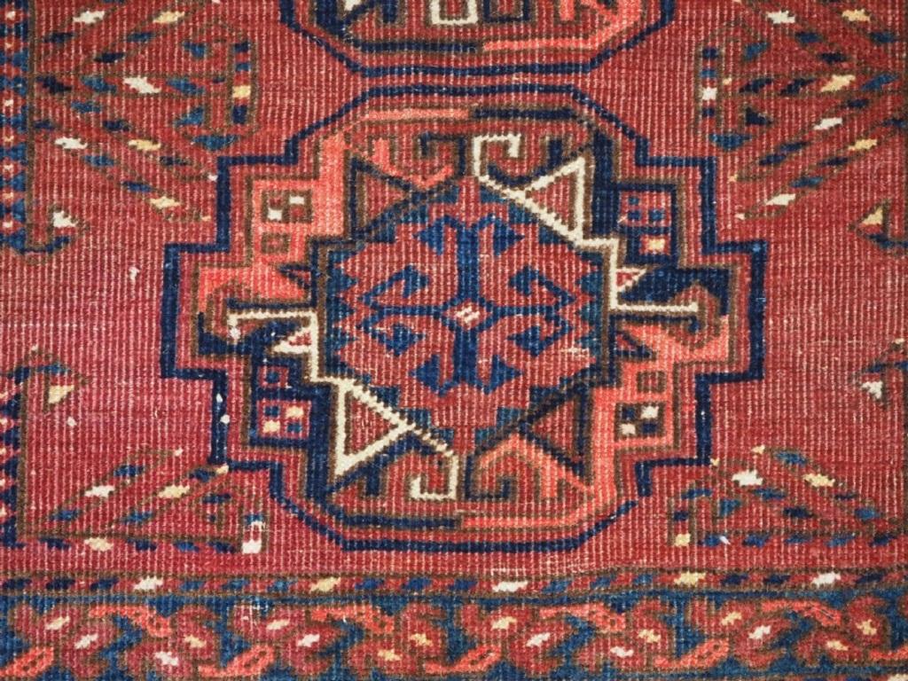 Turkmène Ancien tapis turc Kizil Ayak Nine Gul Chuval d'Ersari, vers 1900 en vente