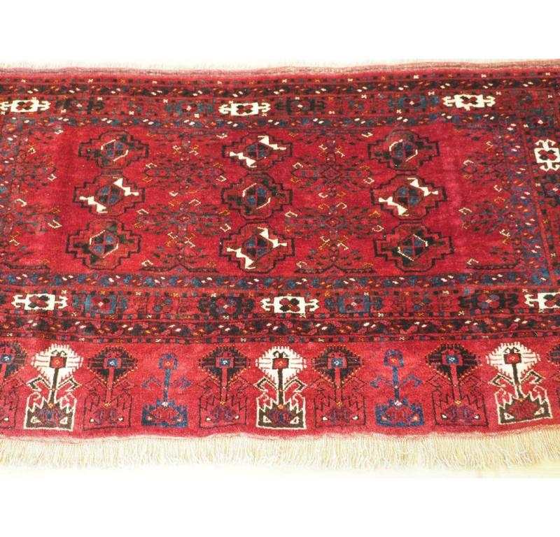 Ancien Chuval turkmène 9 Gul Chuval, probablement Kizil Ayak, vers 1900 Excellent état - En vente à Moreton-In-Marsh, GB