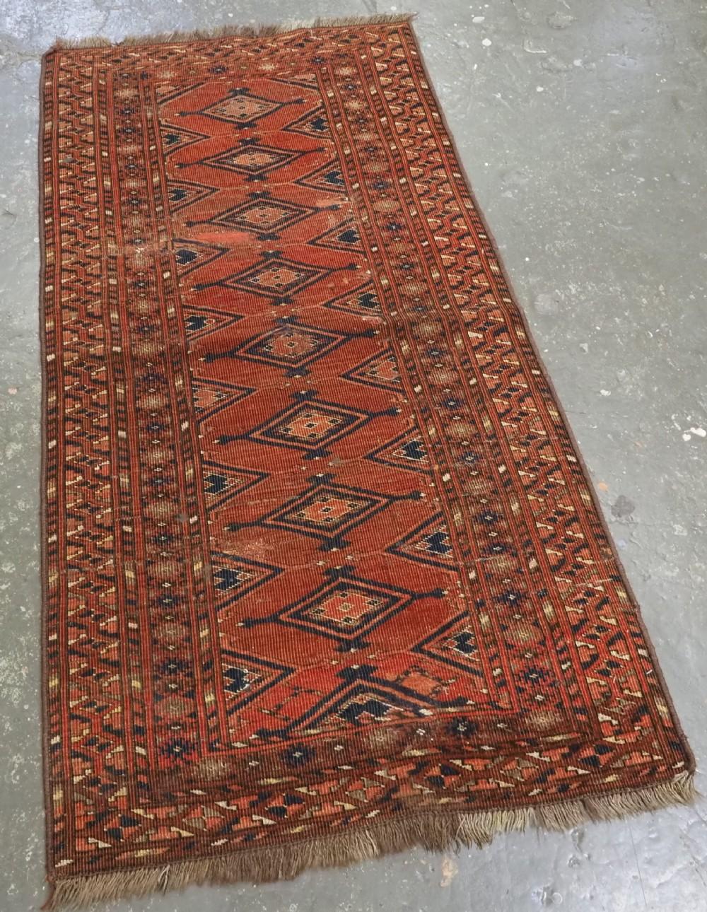 Antique Ersari Turkmen rug of scarce design
Circa 1850 or earlier

The rug is very similar to one published by George O'Bannon, in 'Turkoman rugs' page 21, the rug is described as being 'a fine example of Ersari Weaving', 'the guls in the field are