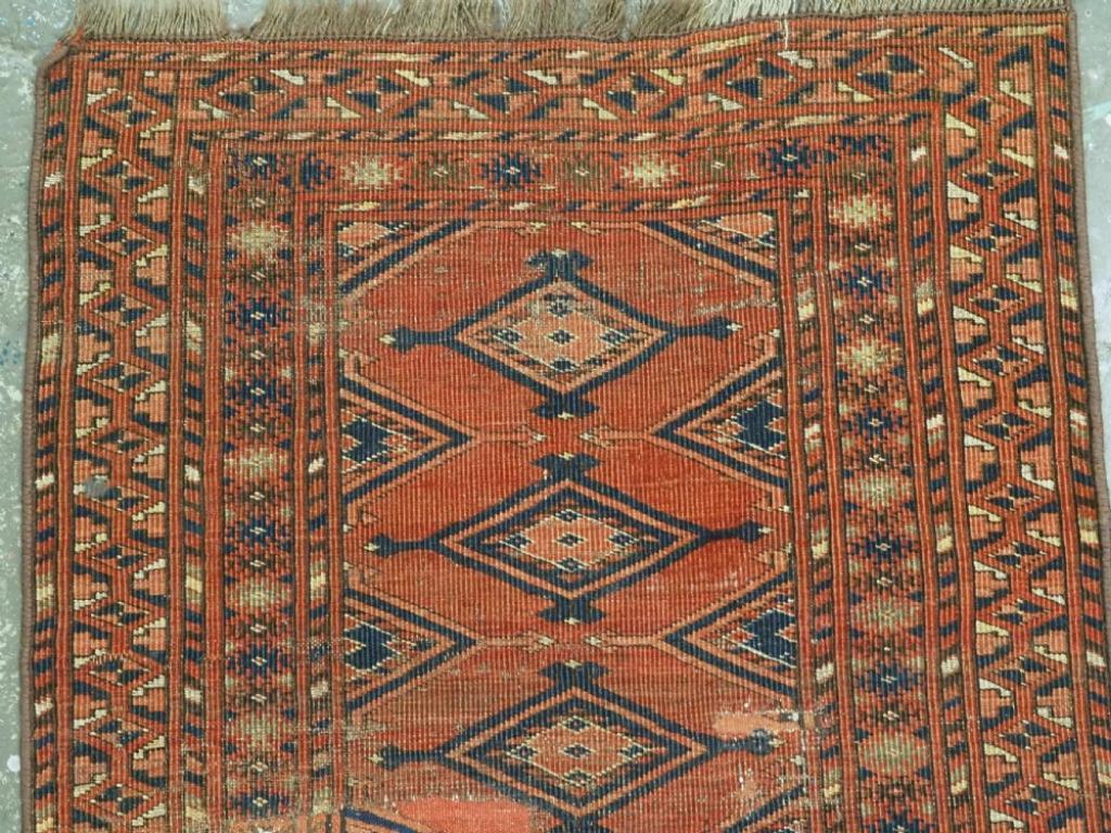 Antique Ersari Turkmen Rug Of Rare Form, Great Study Item, Circa 1850 Or Earlier In Fair Condition For Sale In Moreton-In-Marsh, GB