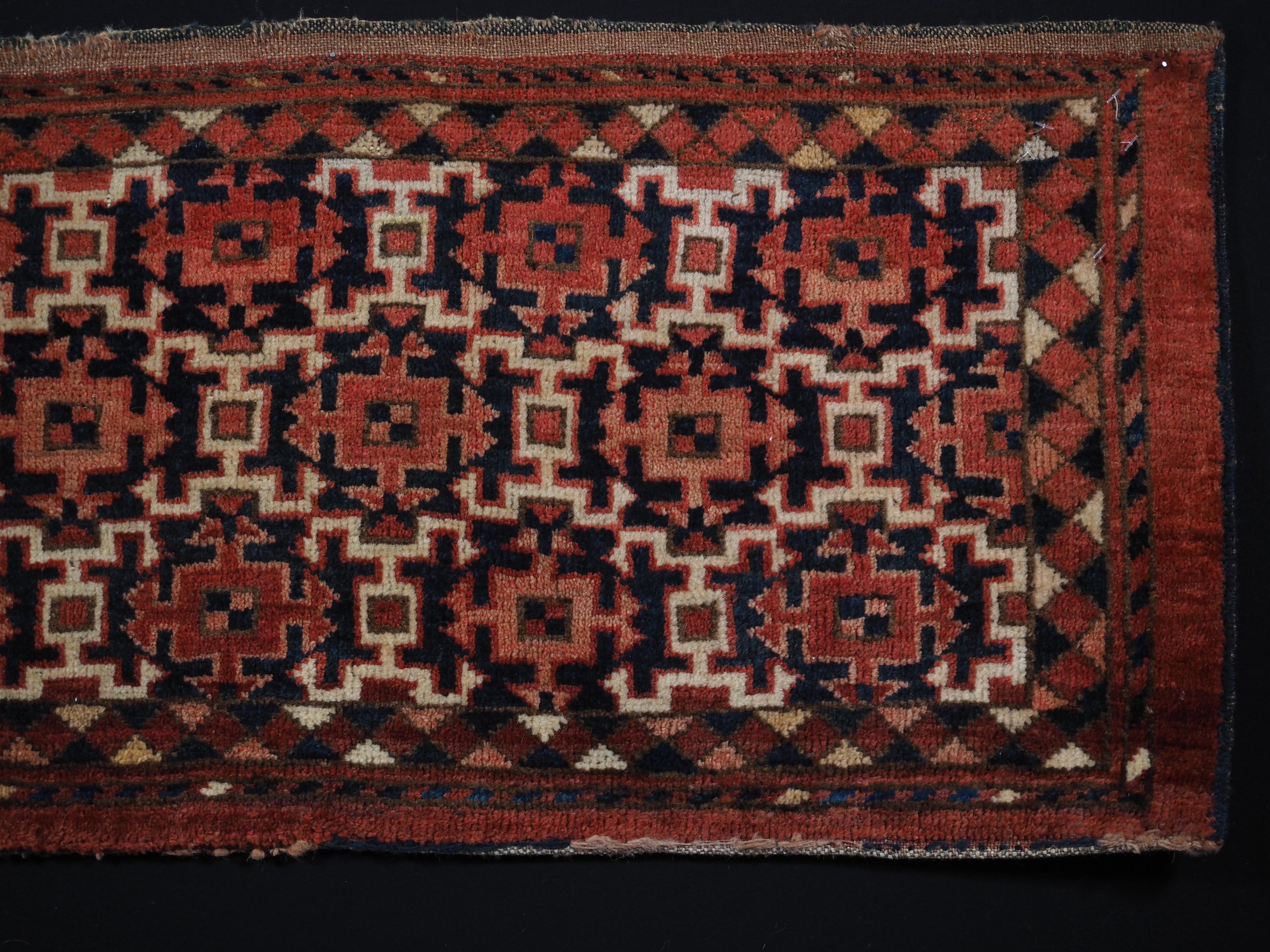 Antike türkische Ersari-Torba mit kochak-Design.  Um 1880. im Zustand „Gut“ im Angebot in Moreton-In-Marsh, GB
