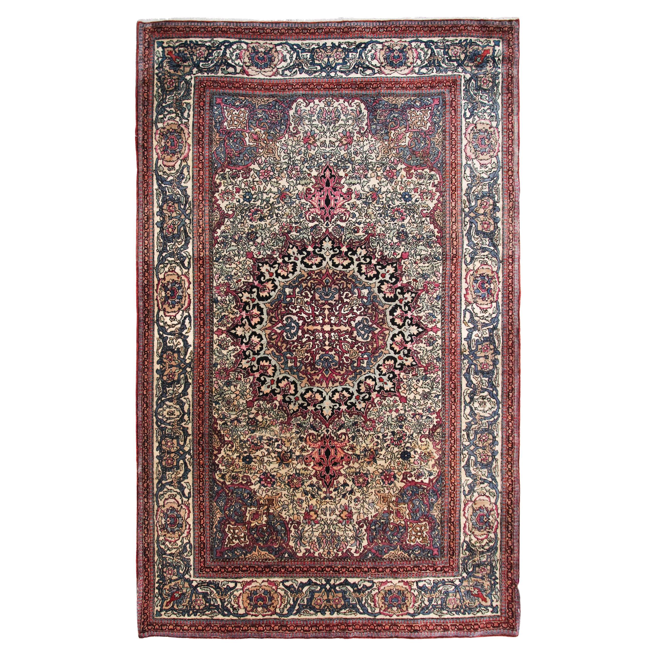 Antique Esfahan Rug 135cm×209cm Fine Handmade Persian Rug Vintage 5×7 c.1880 For Sale