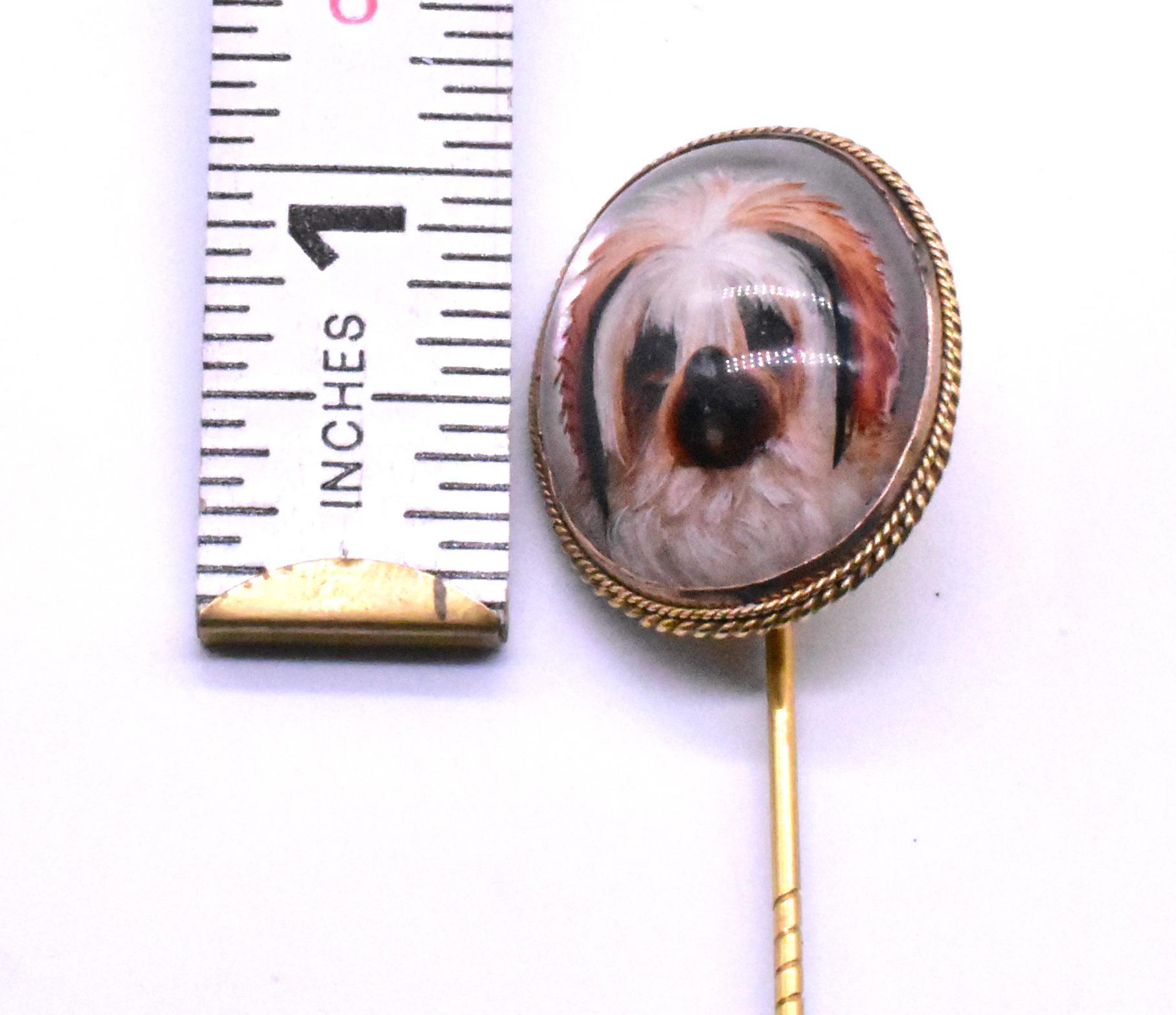 Antique Essex Crystal English Sheepdog/Bearded Collie Stickpin in 18K In Excellent Condition For Sale In Baltimore, MD