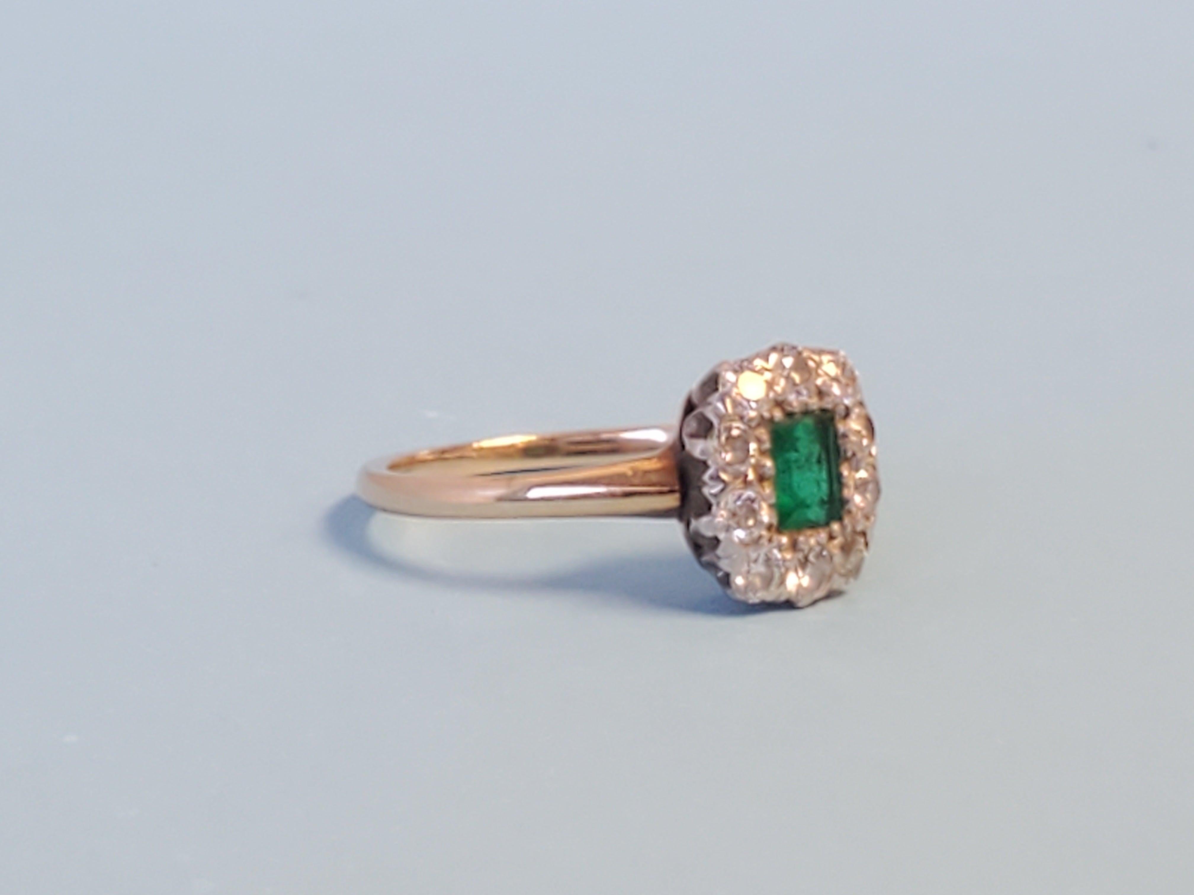 Antiker kolumbianischer Nachlass-Diamantring mit Smaragd und altem Eurodiamant (Smaragdschliff) im Angebot