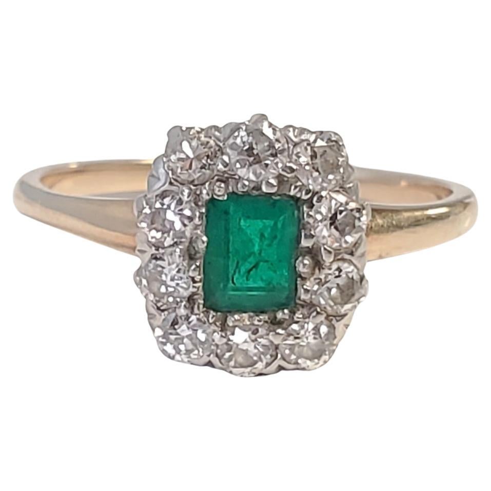 Antique Estate Colombian Emerald and old Euro Diamond Ring For Sale