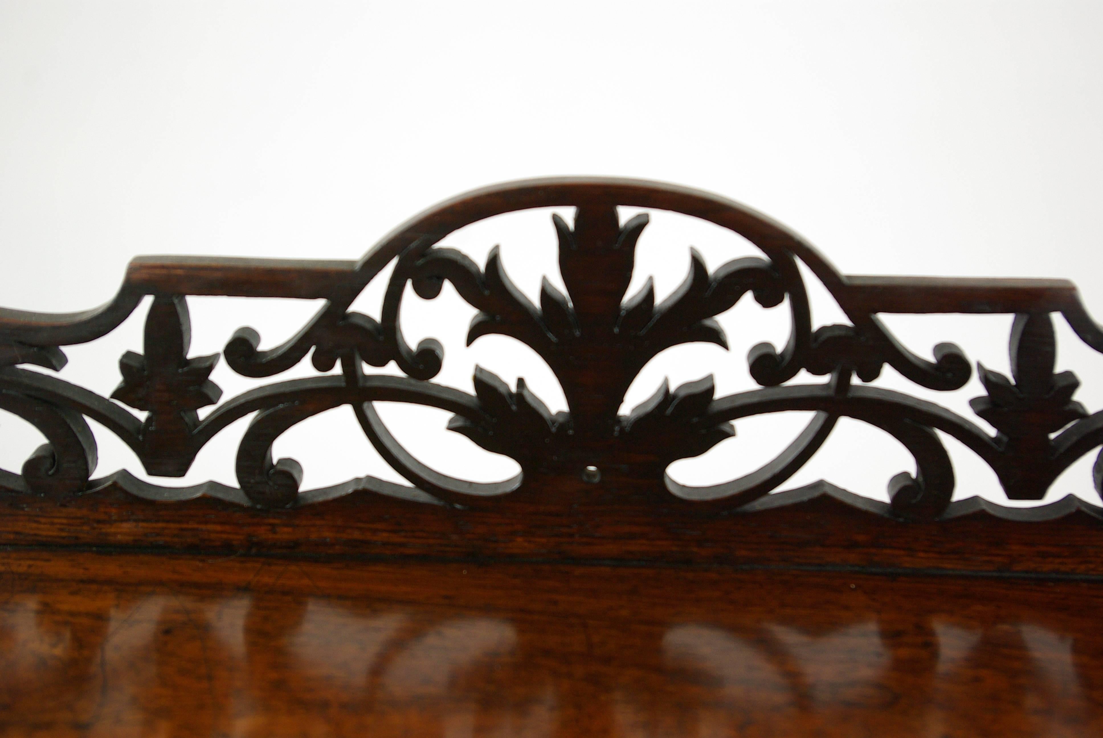 Antike Etagere:: Nussbaum Canterbury:: Schottland 1870:: Antike Möbel:: B1128 (Schottisch)