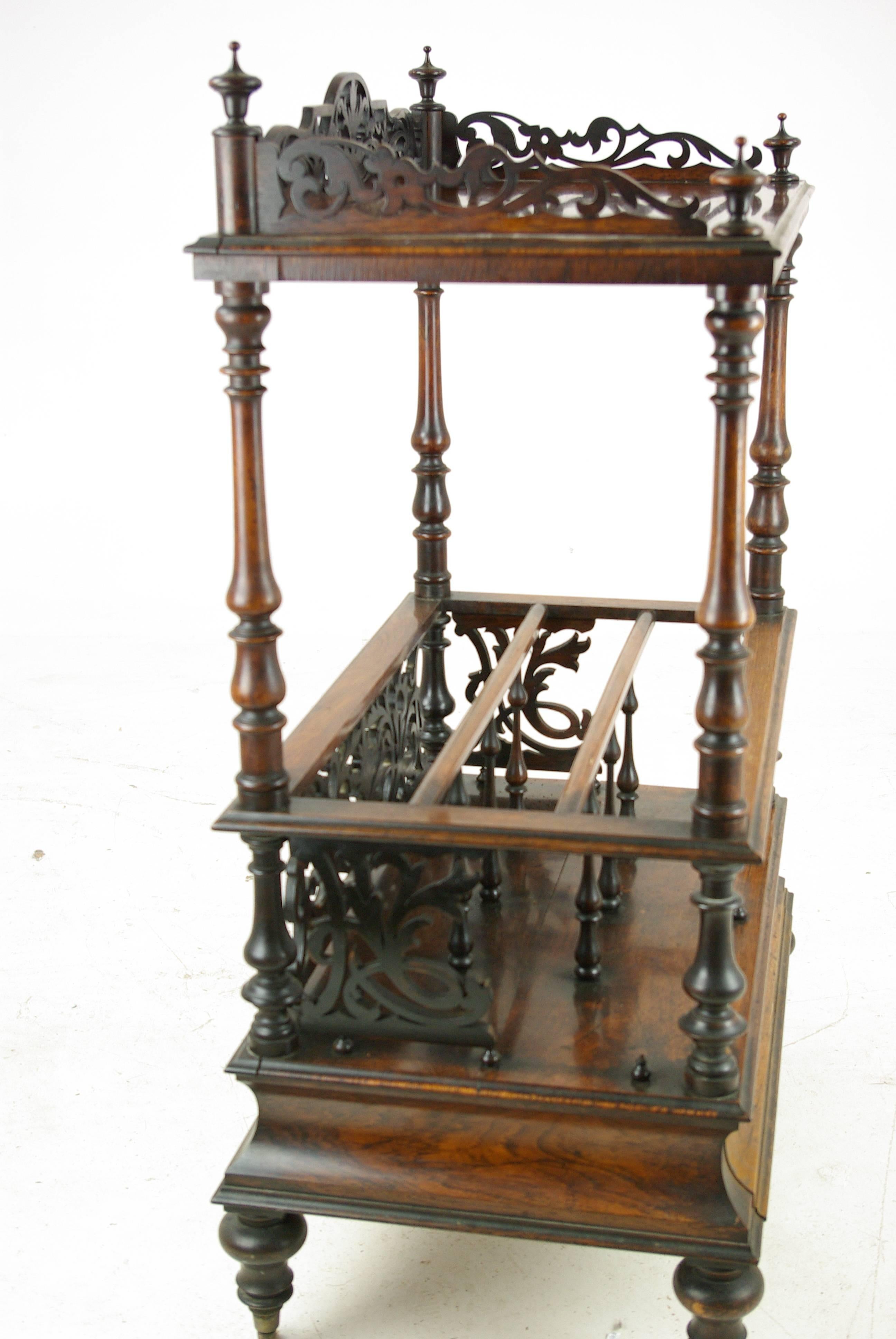 Antike Etagere:: Nussbaum Canterbury:: Schottland 1870:: Antike Möbel:: B1128 (Walnuss)