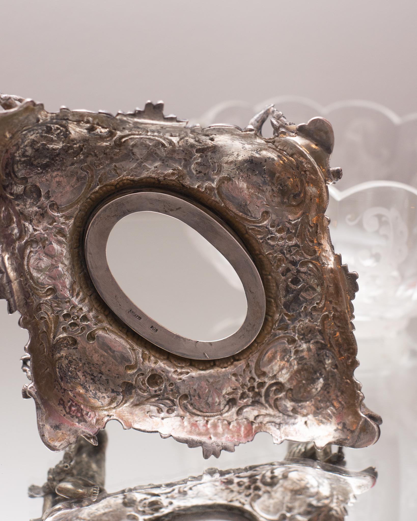 Antike antike Schale aus geätztem Glas auf 800 deutschen Silbersockeln mit Putten (Deutsch) im Angebot