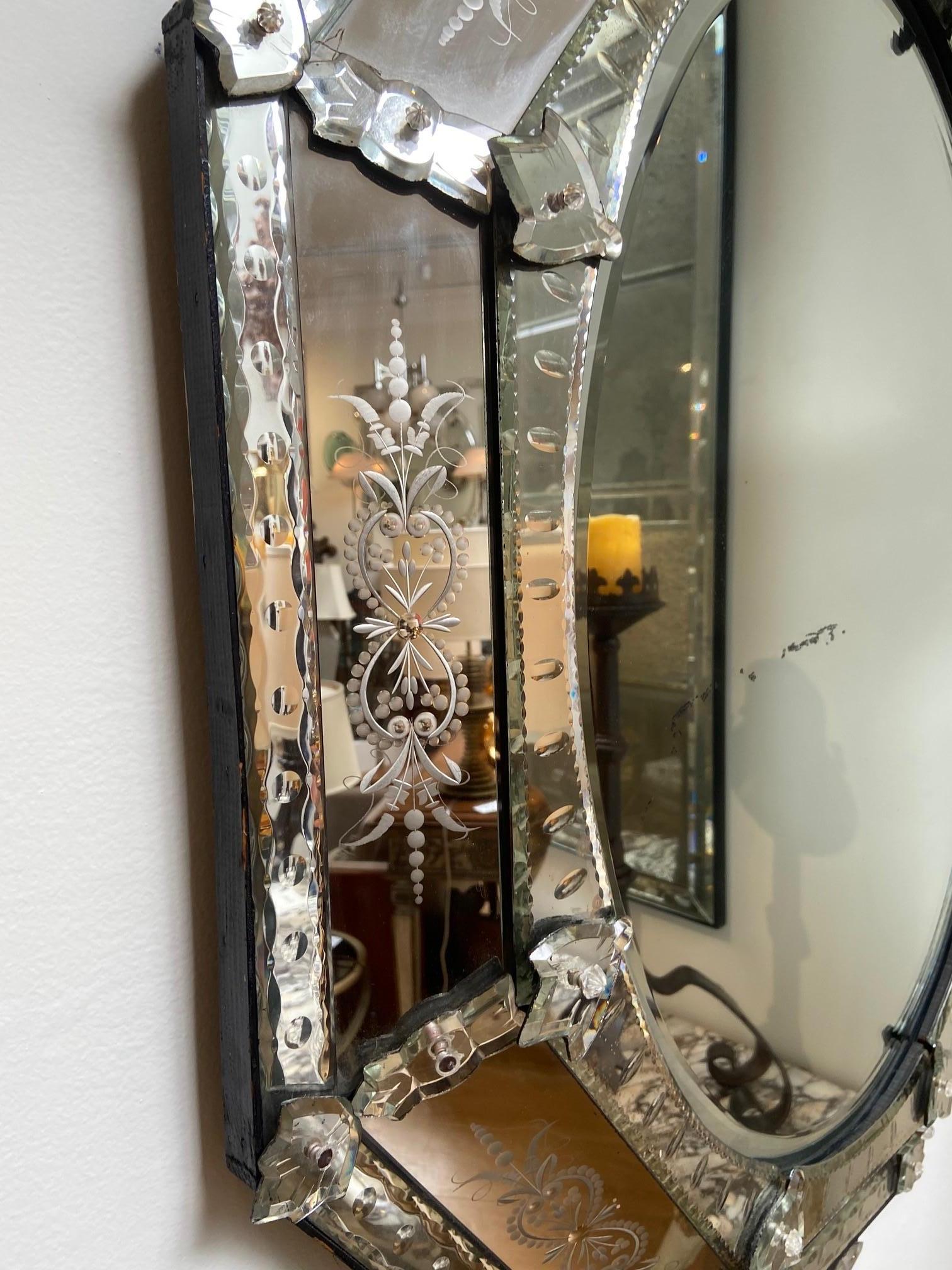 Antiker venezianischer Spiegel aus geätztem Glas (Radiert)