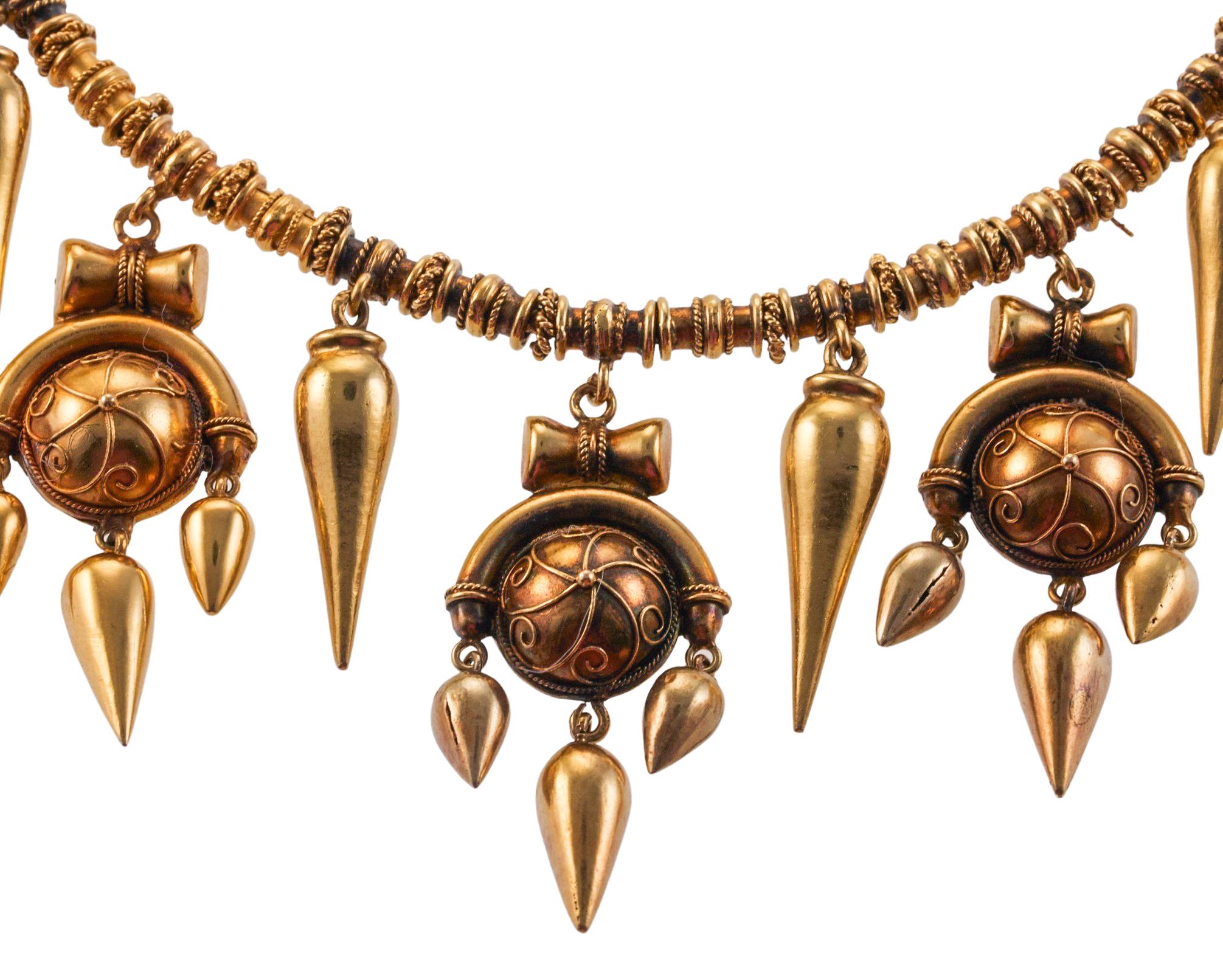 Antike etruskische Revival-Halskette aus Gold mit Fransen im Zustand „Gut“ im Angebot in New York, NY