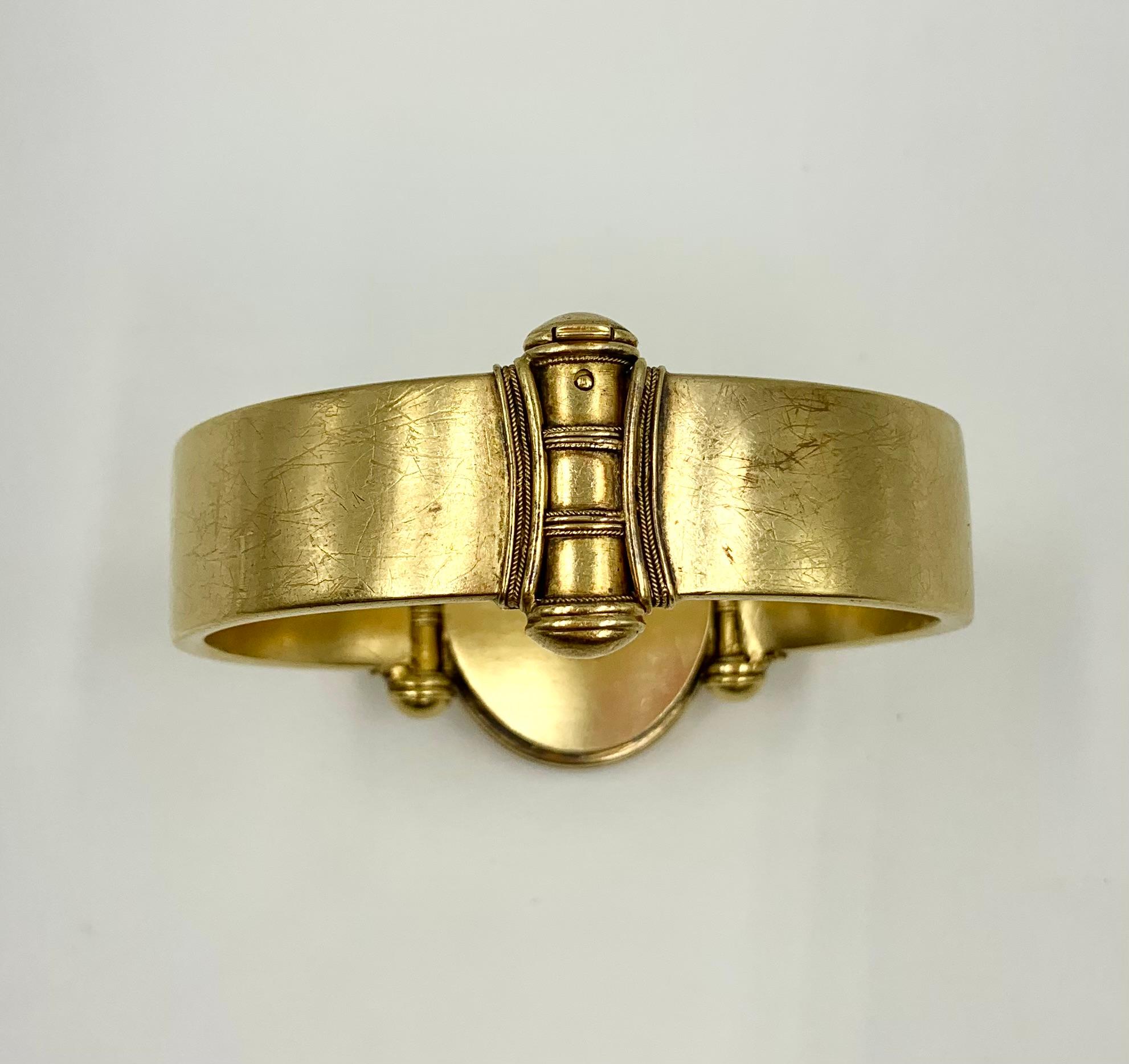 Antique Etruscan Revival Grand Tour Intaglio 15K Yellow Gold Locket Bracelet For Sale 10
