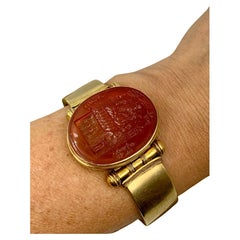 Antikes etruskisches Revival Grand Tour Intaglio 15K Gelbgold Medaillon-Armband