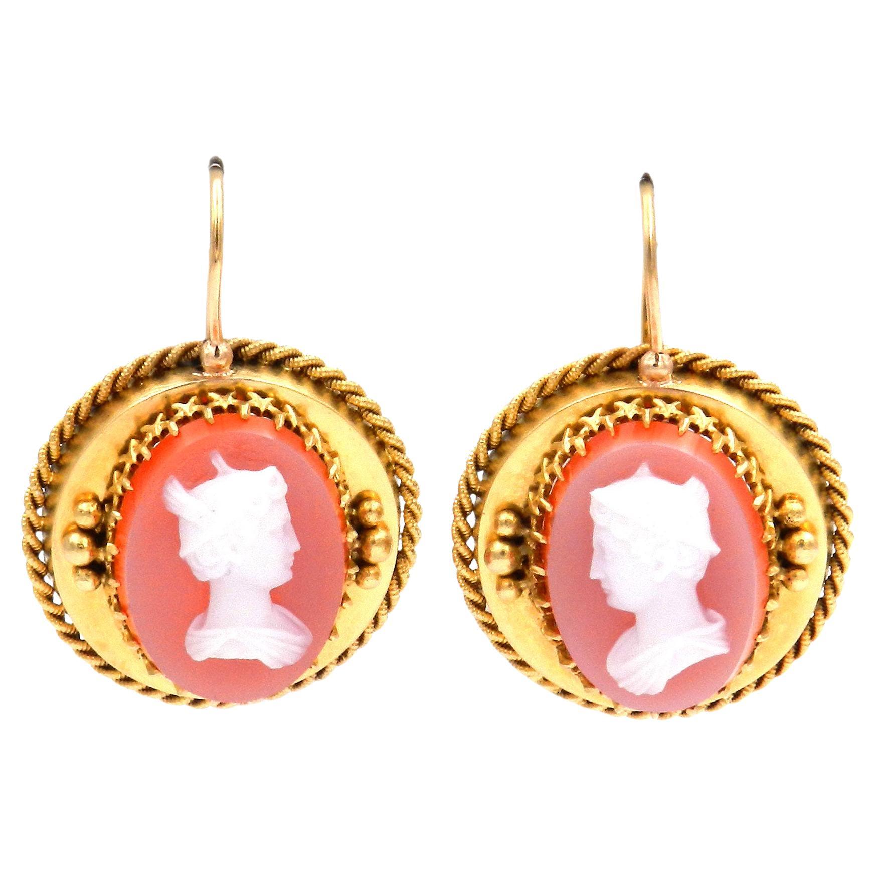 Antique Etruscan Style Agate Cameo Gold Earrings circa 1860 For Sale
